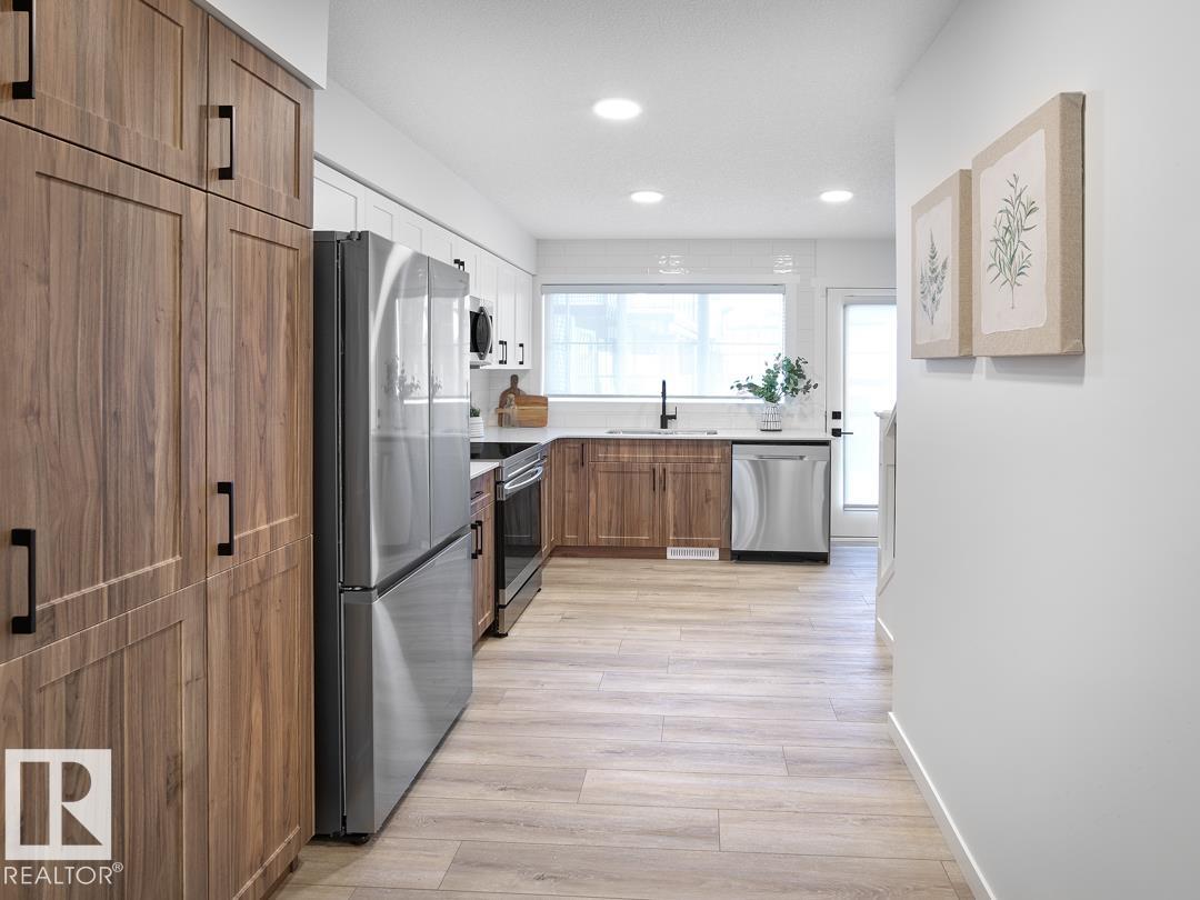 Photo 8 at 18738 18 Avenue NW, River's Edge, Edmonton