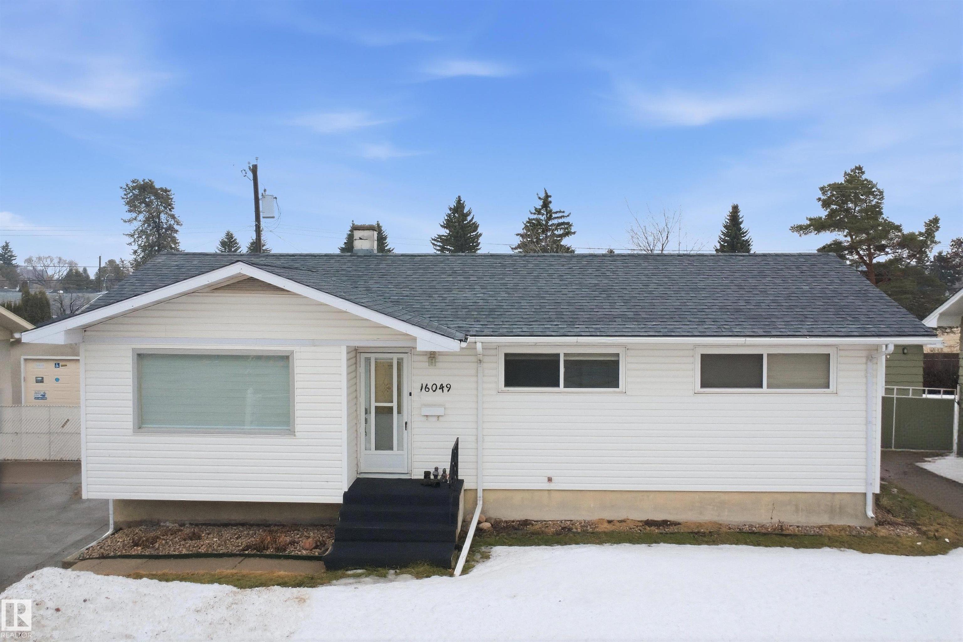 16049 95 Avenue NW, Meadowlark Park, Edmonton