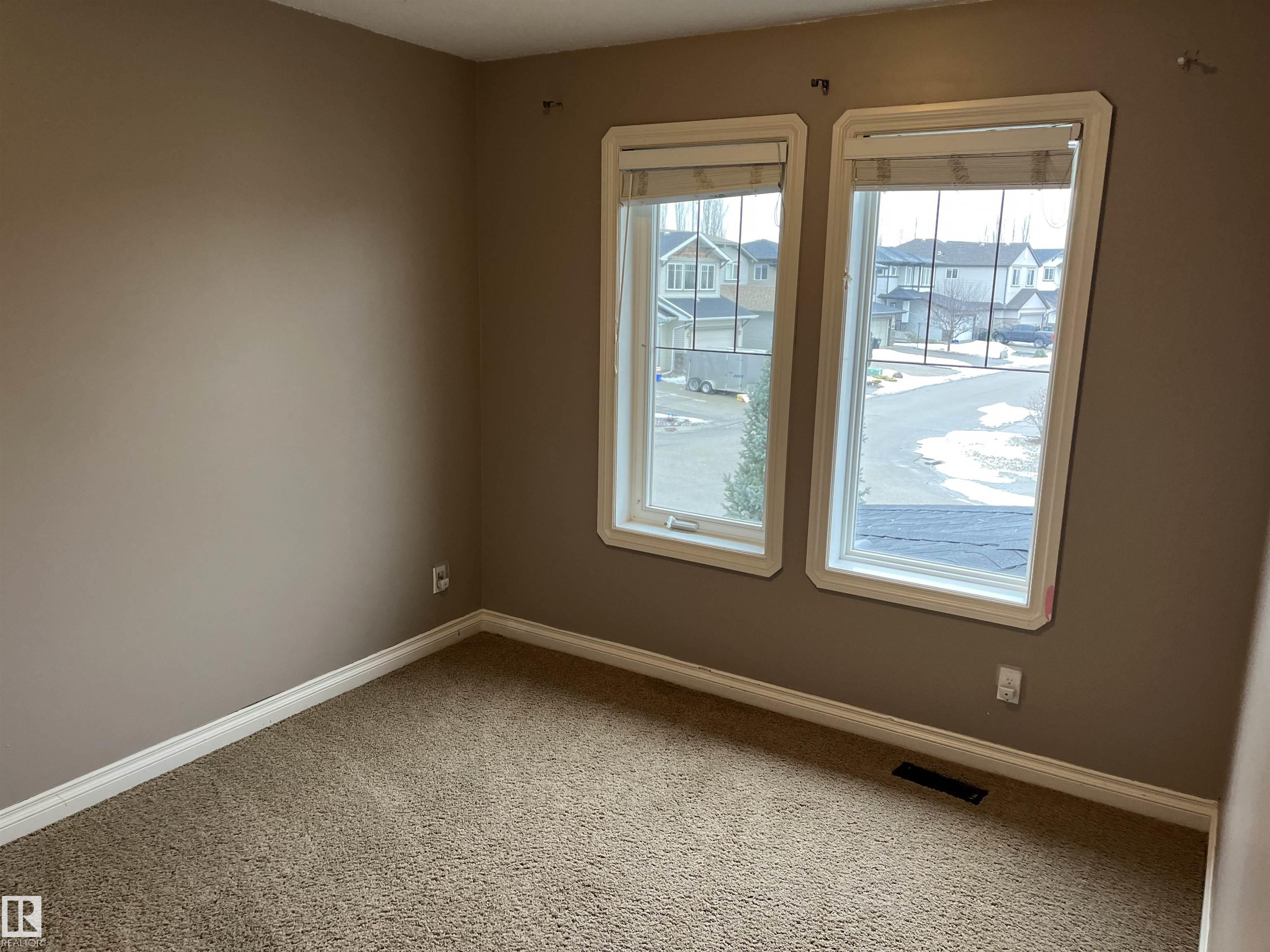https://zimg.paragon.ice.com/ParagonImages/Property/PM/RAE/225391475/16/0/0/61c85ff2daa9ff2ec8c1e537e9d986d6/1/0cfe4e409be95941e10f8b5ac894c626/225391475-04515251-65f3-414d-8d44-9ae8163d3bc5.JPG