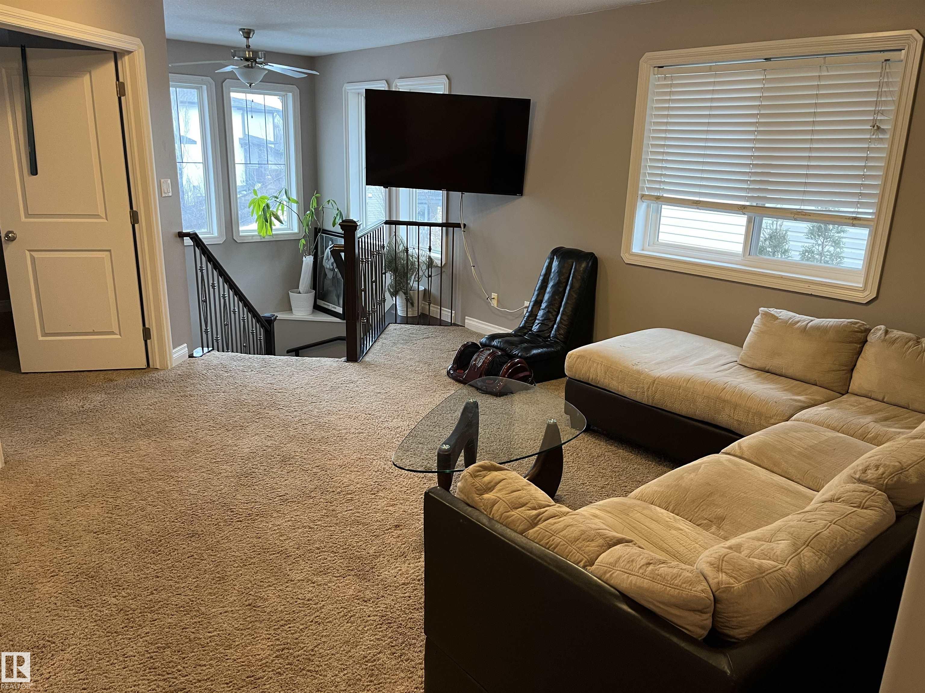 https://zimg.paragon.ice.com/ParagonImages/Property/PM/RAE/225391475/19/0/0/9112d3b456576a3c889210cfff3d248f/1/0cfe4e409be95941e10f8b5ac894c626/225391475-d45495c1-ca40-41bc-a26b-7fc17e6057ad.JPG