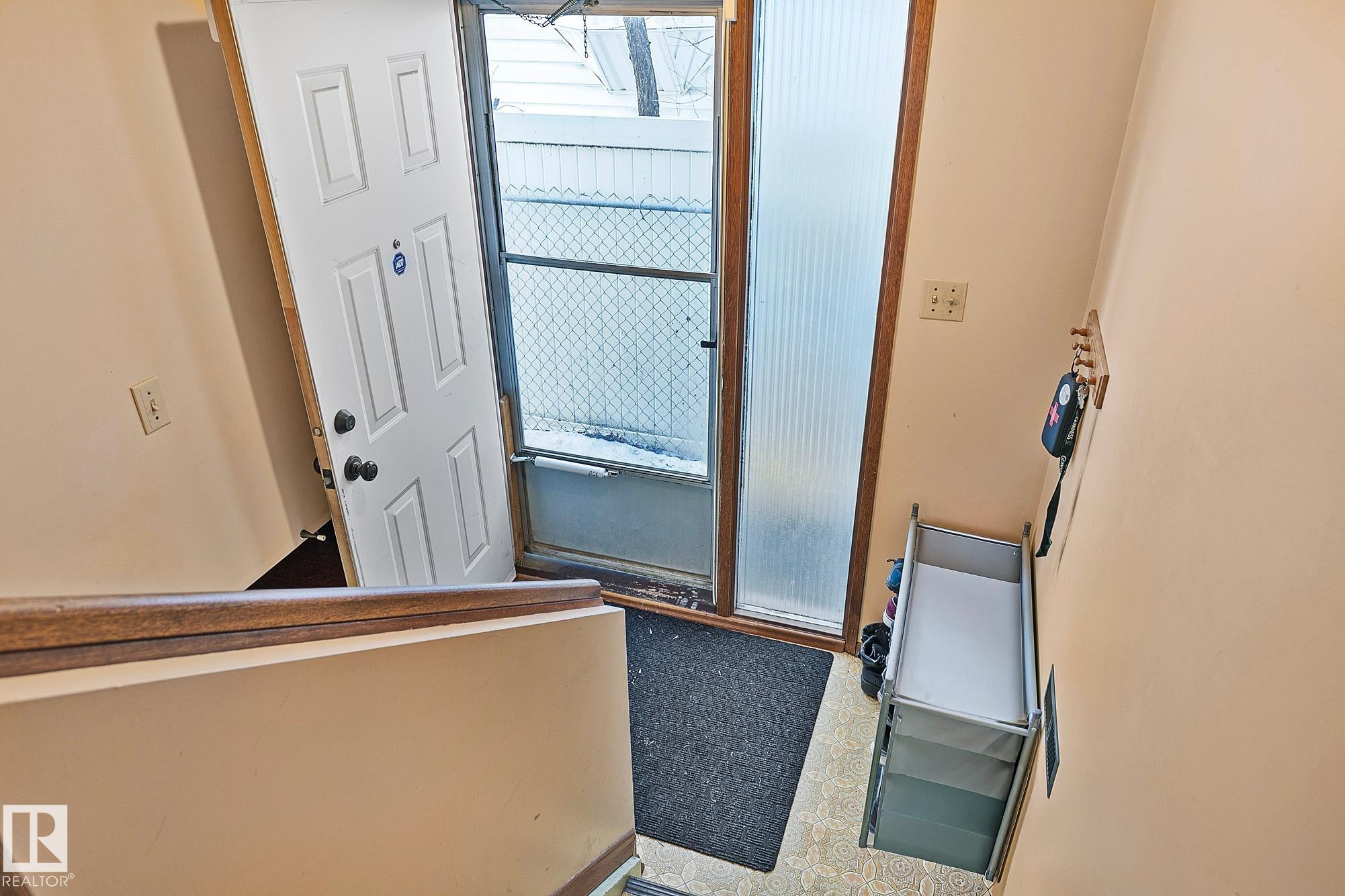 Photo 25 at 8561 89 Street NW, Bonnie Doon, Edmonton