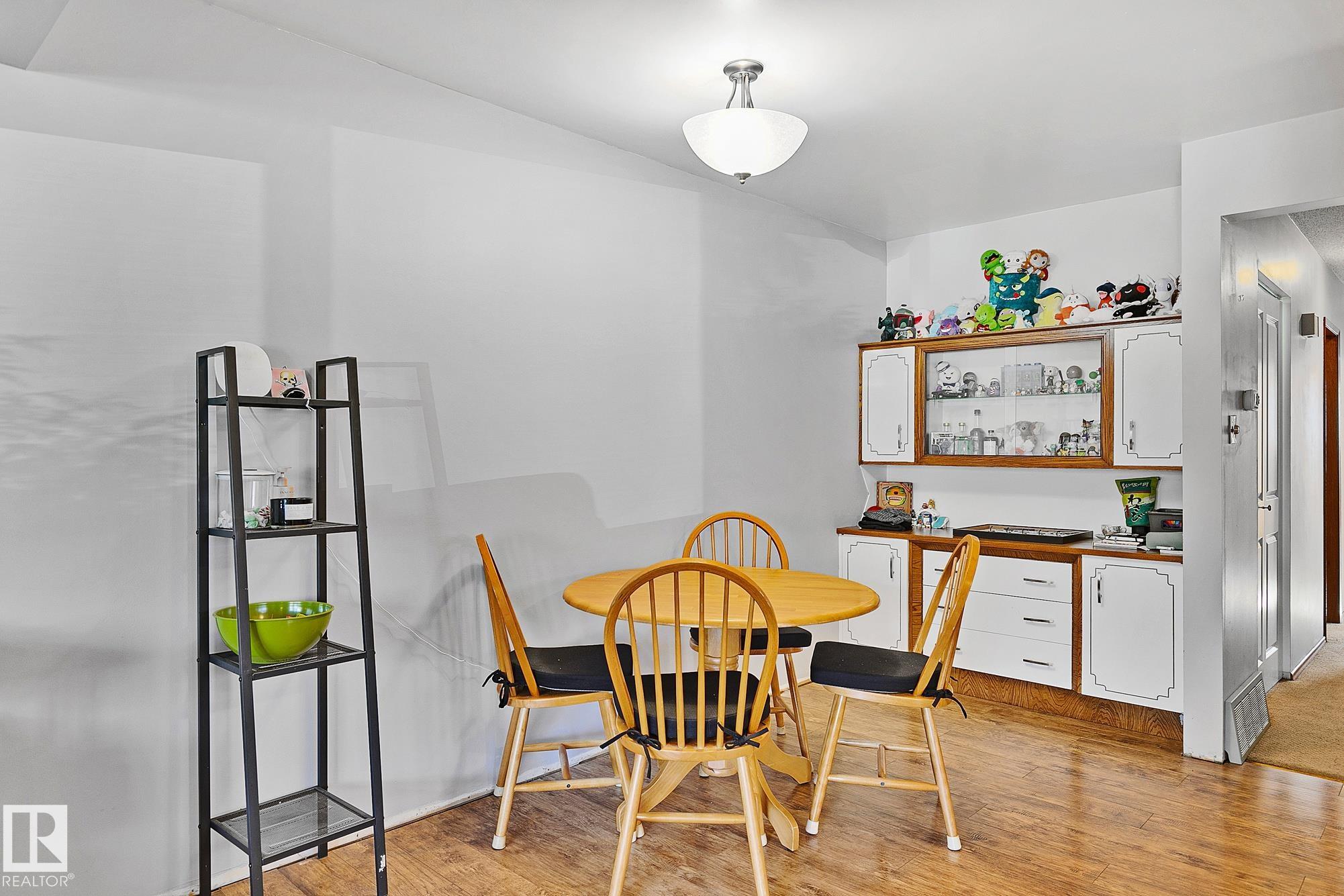 Photo 9 at 8561 89 Street NW, Bonnie Doon, Edmonton