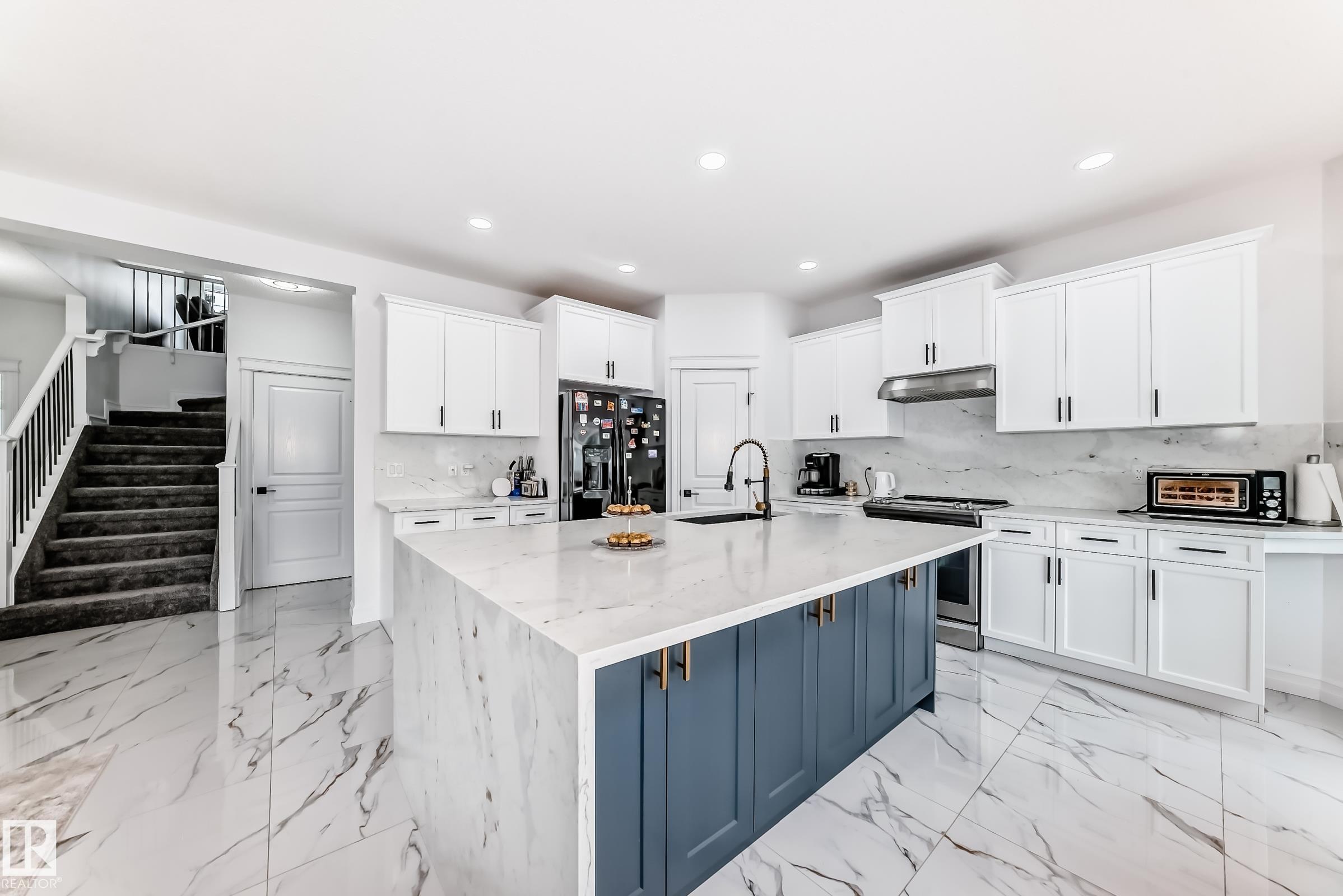 Picture for 18011 84 ST NW