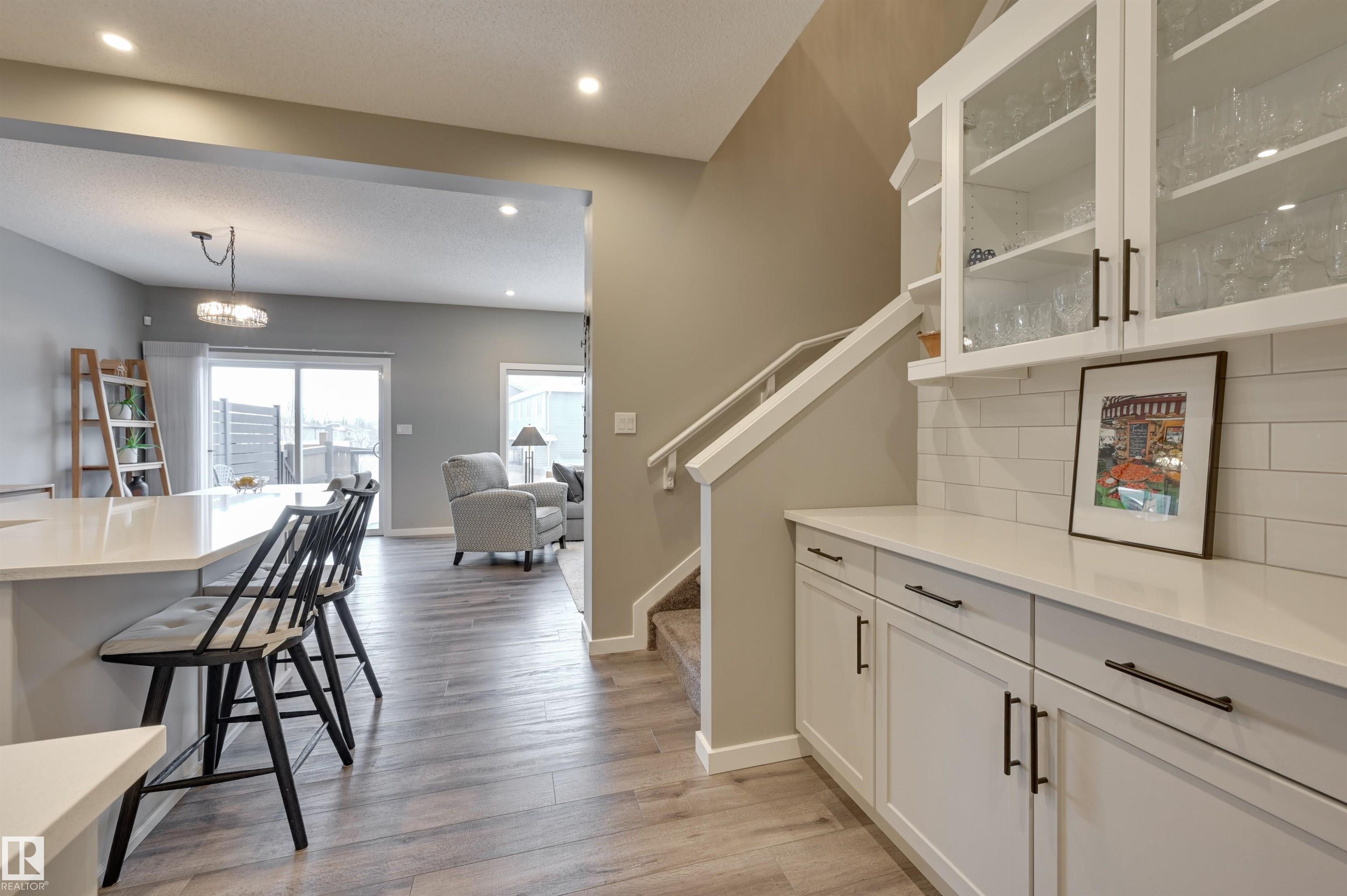 Photo 8 at 5158 Lark Crescent NW, Kinglet Gardens, Edmonton