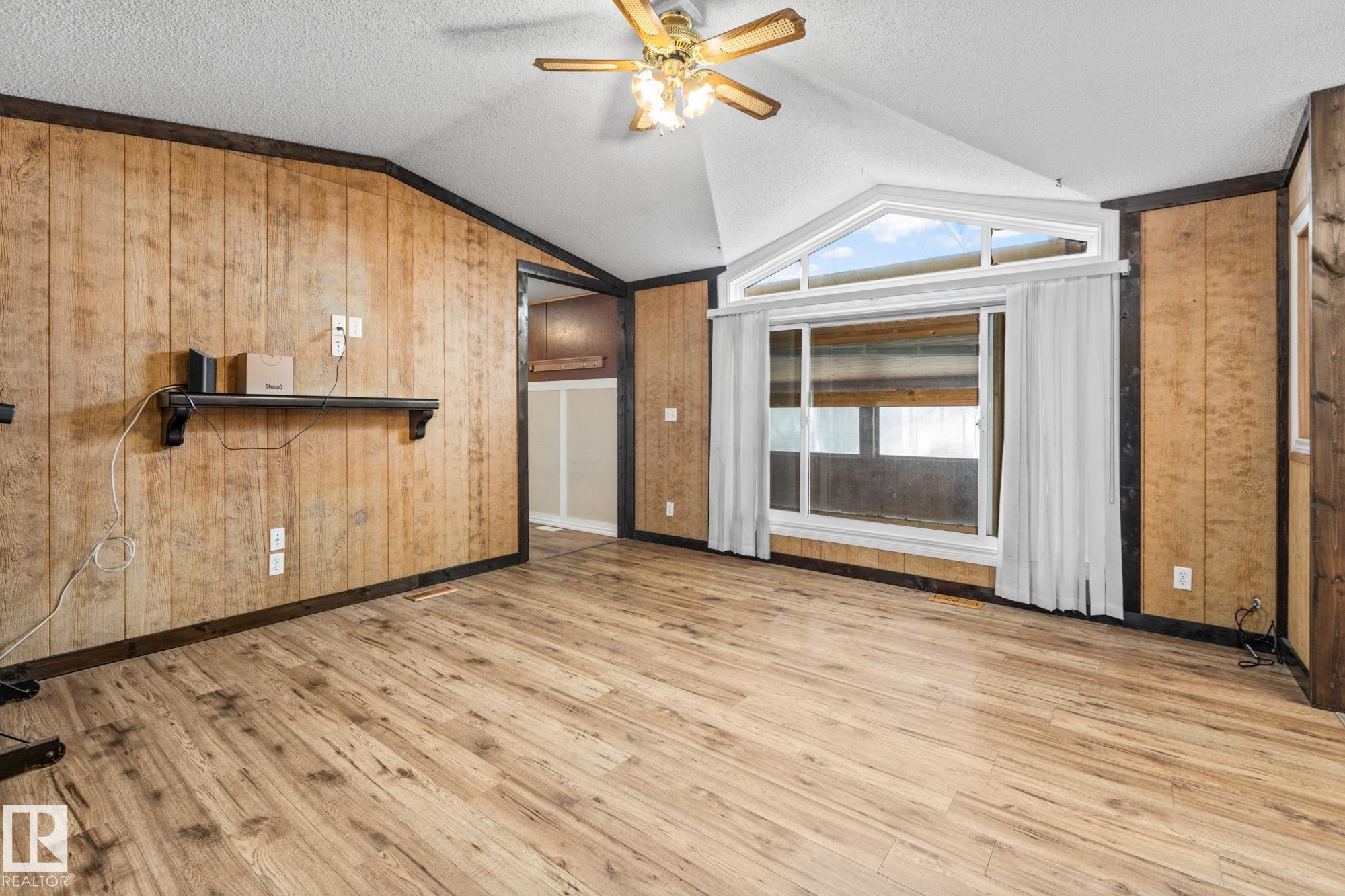 Picture for 2863 lakeside close NW