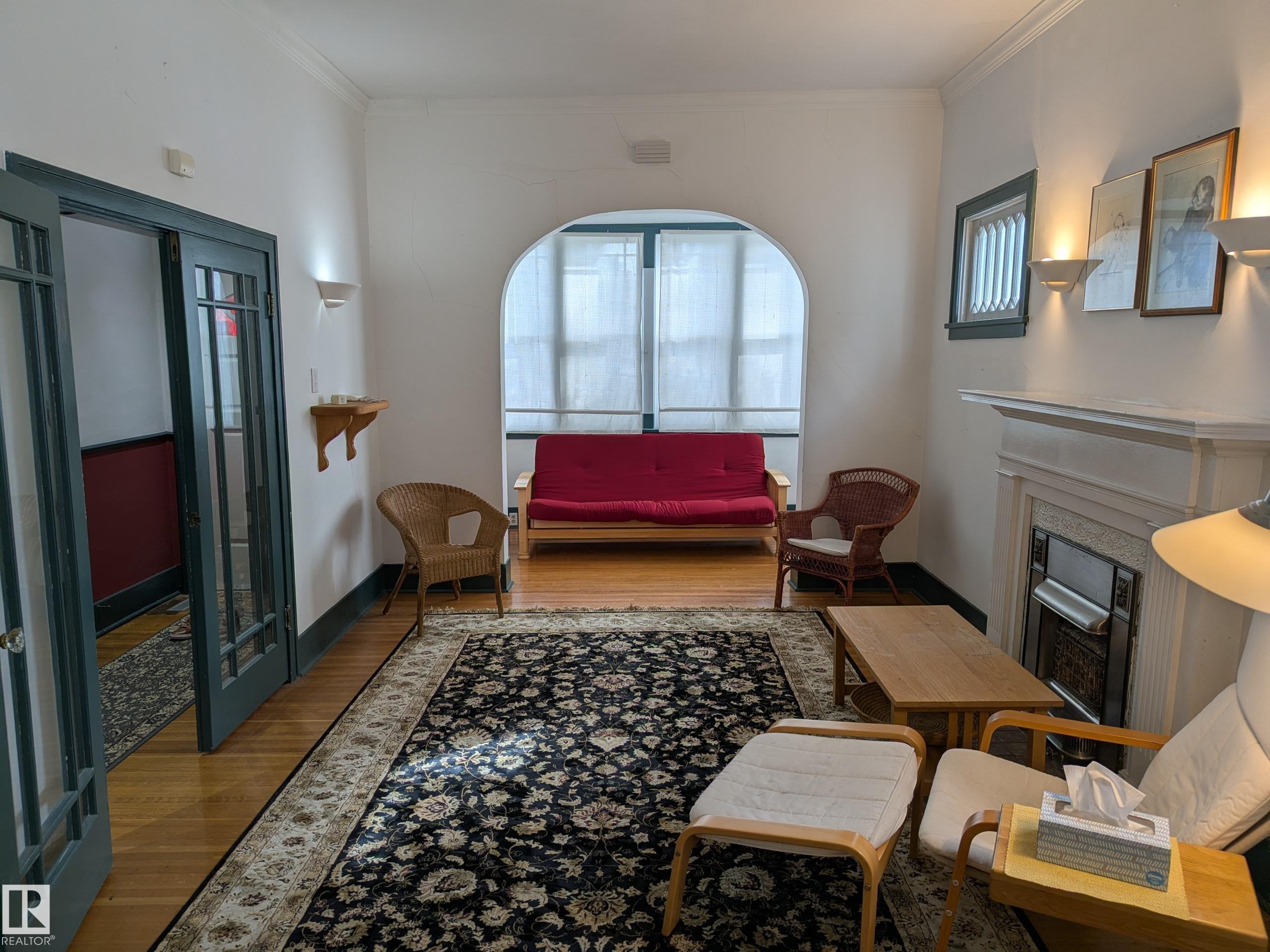 8416 104 Street NW, Strathcona, Edmonton