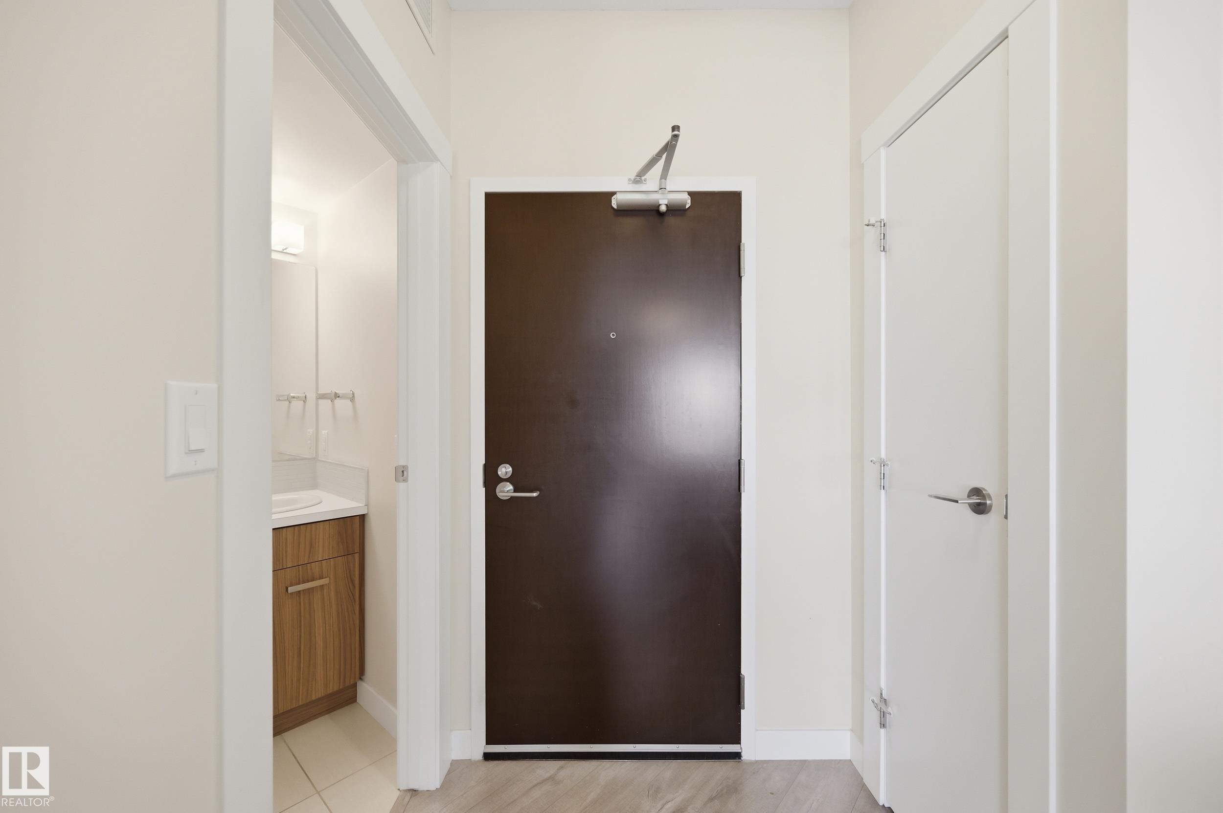 1206 - 10410 102 Avenue NW, Downtown, Edmonton