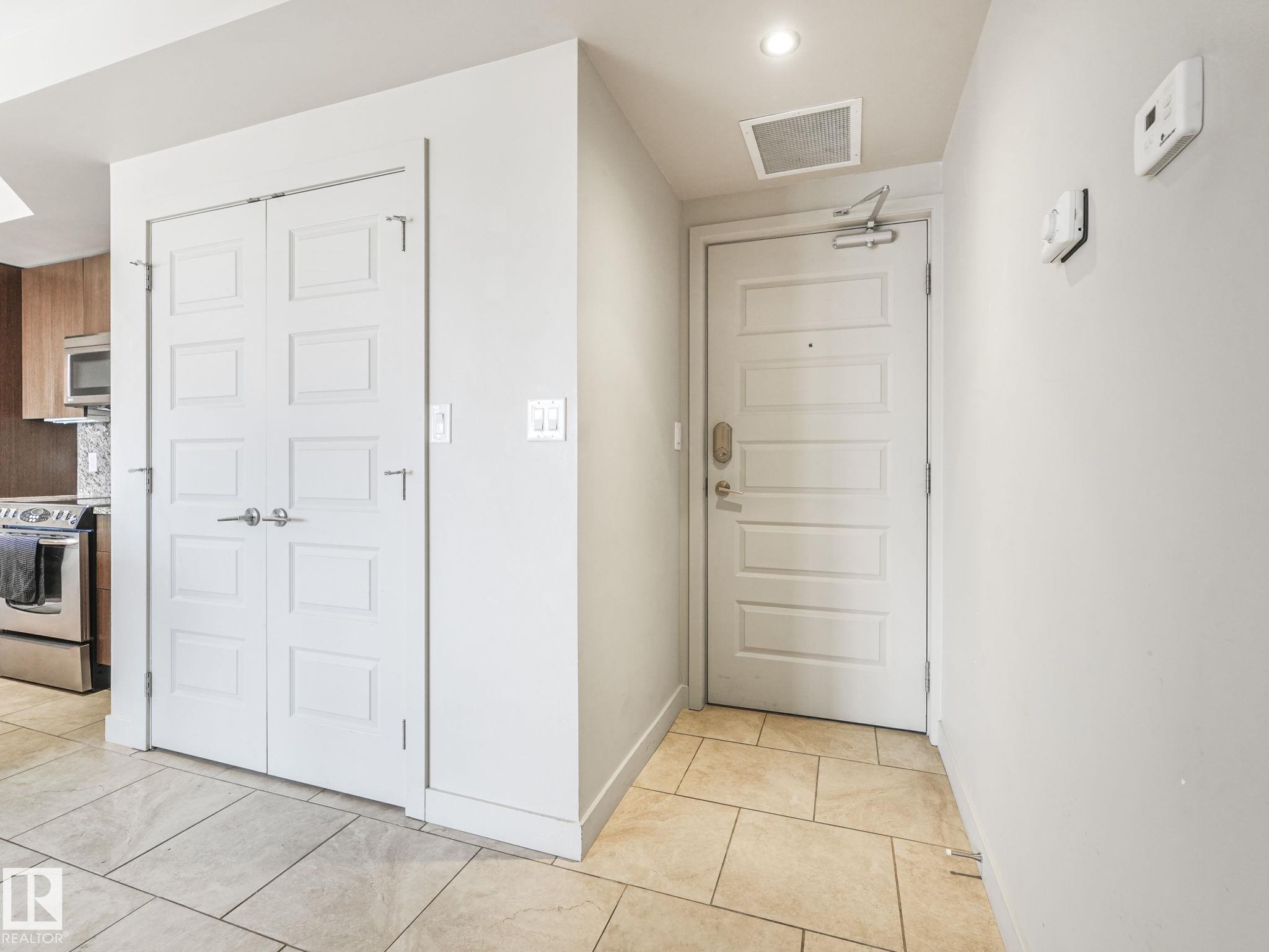 Photo 10 at 801 - 10388 105 Street NW, Downtown, Edmonton