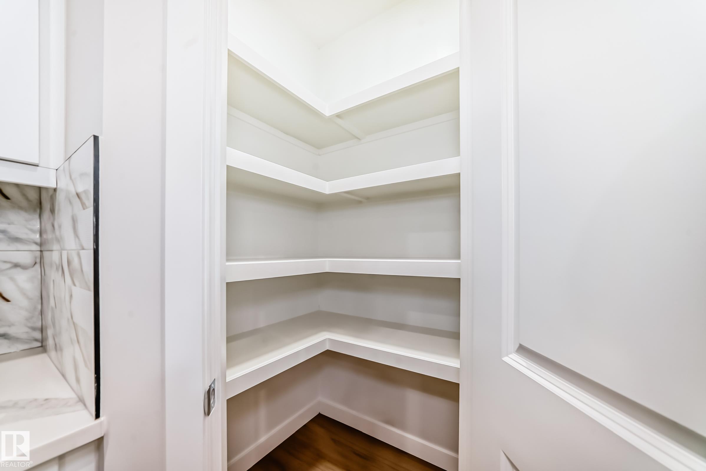 Photo 3 at 28 Westwyck Link, Fenwyck, Spruce Grove