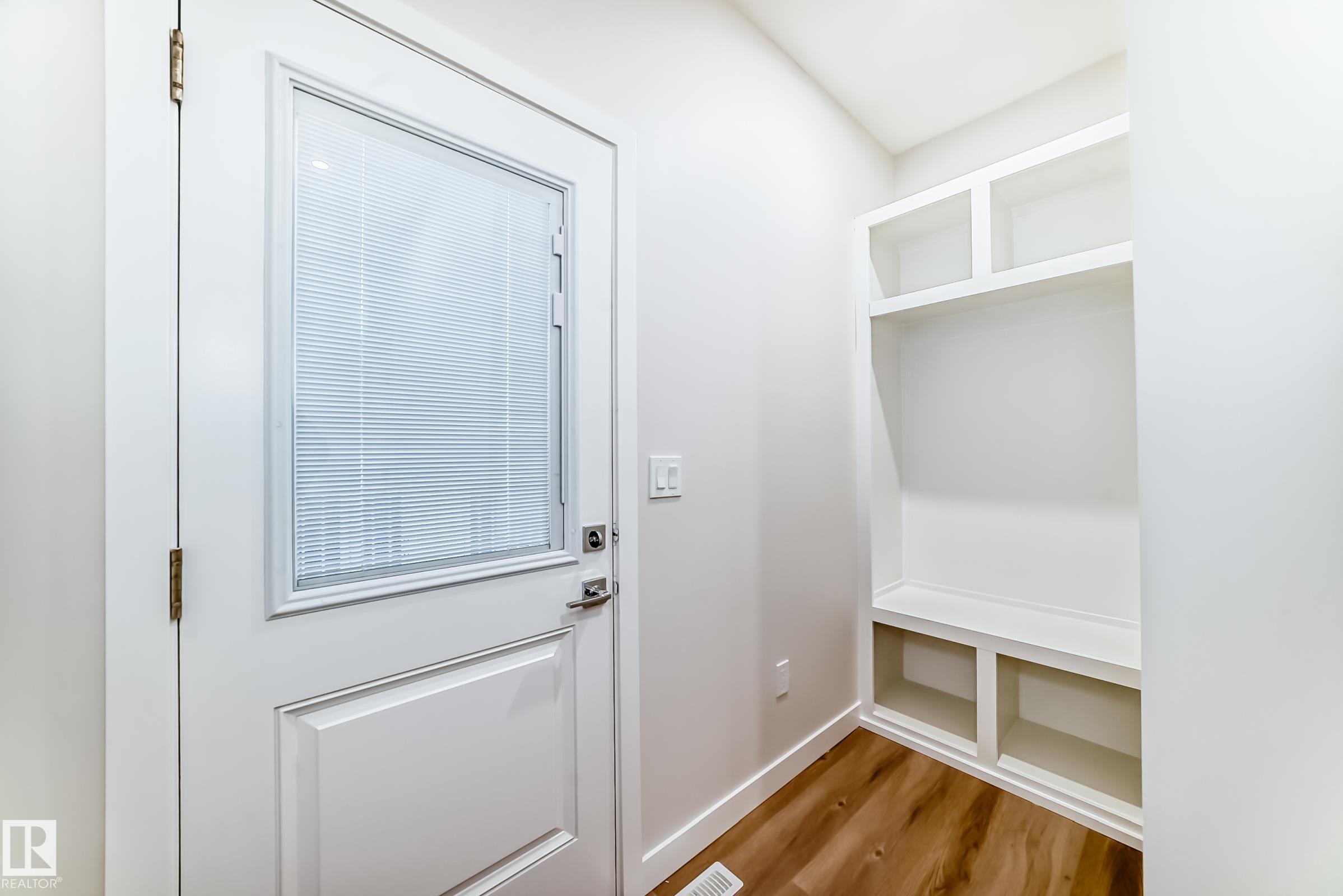 Photo 8 at 28 Westwyck Link, Fenwyck, Spruce Grove