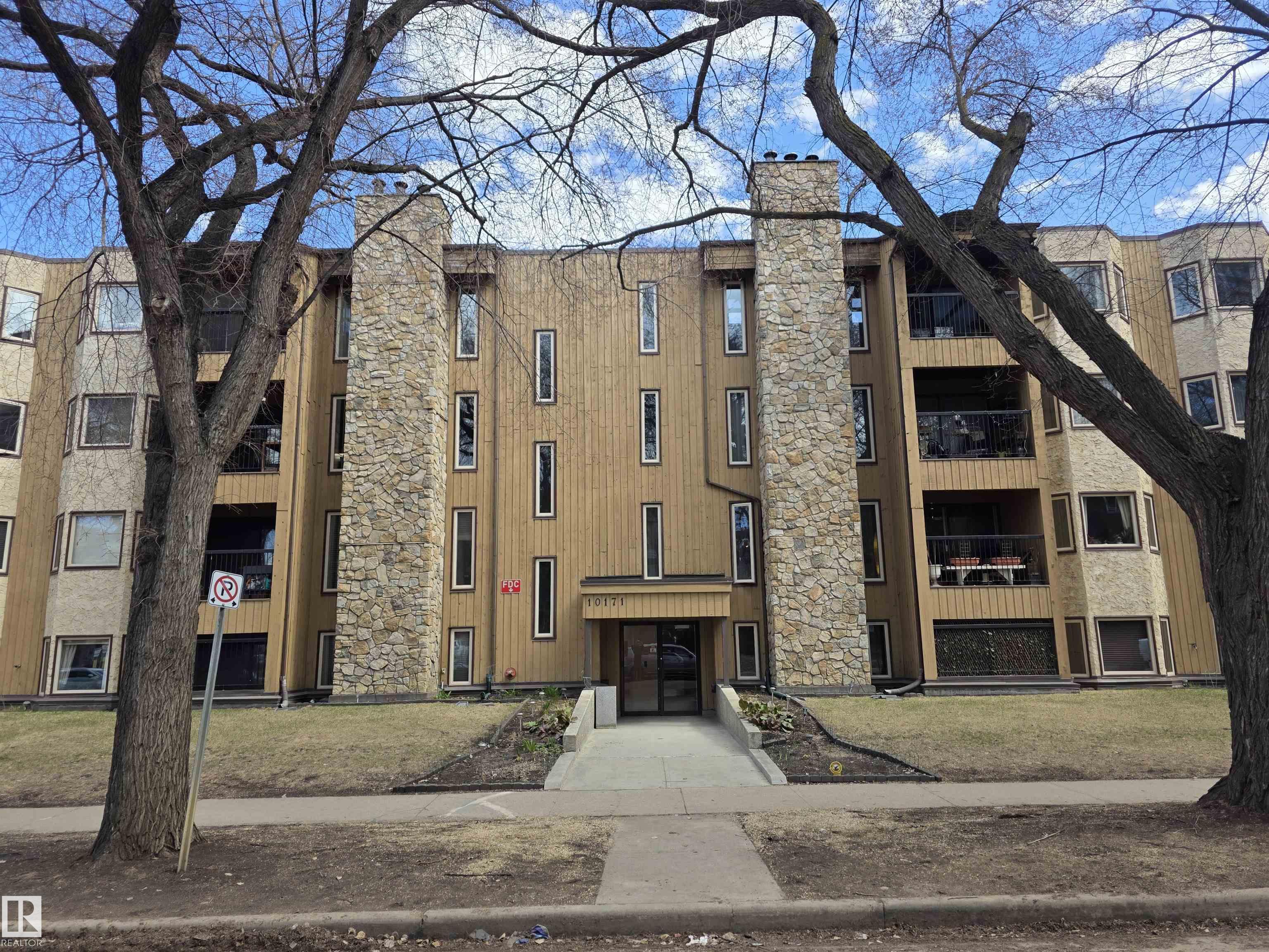 #203 10171 119 ST NW