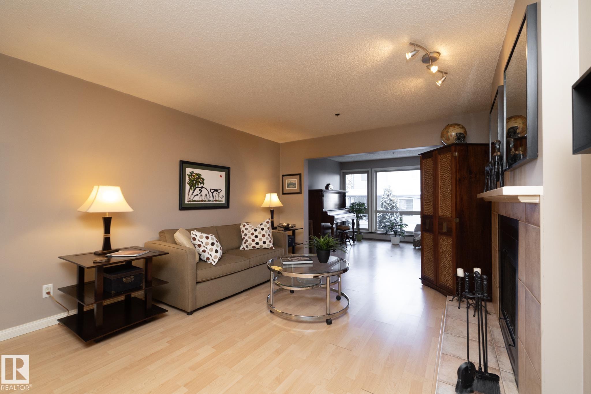 203 - 10171 119 Street NW, Wîhkwêntôwin, Edmonton