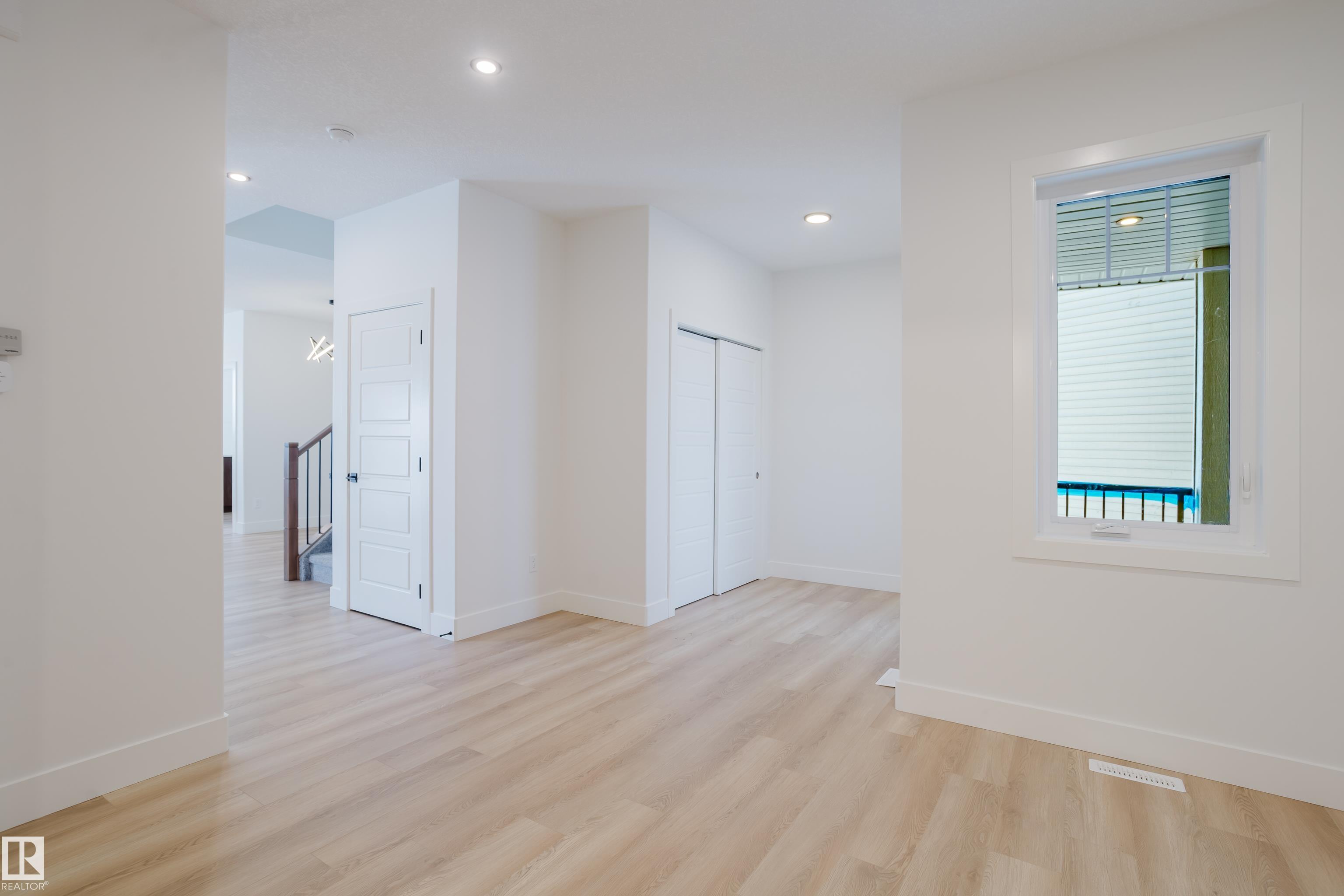 Photo 9 at 2807 191 Street NW, The Uplands, Edmonton