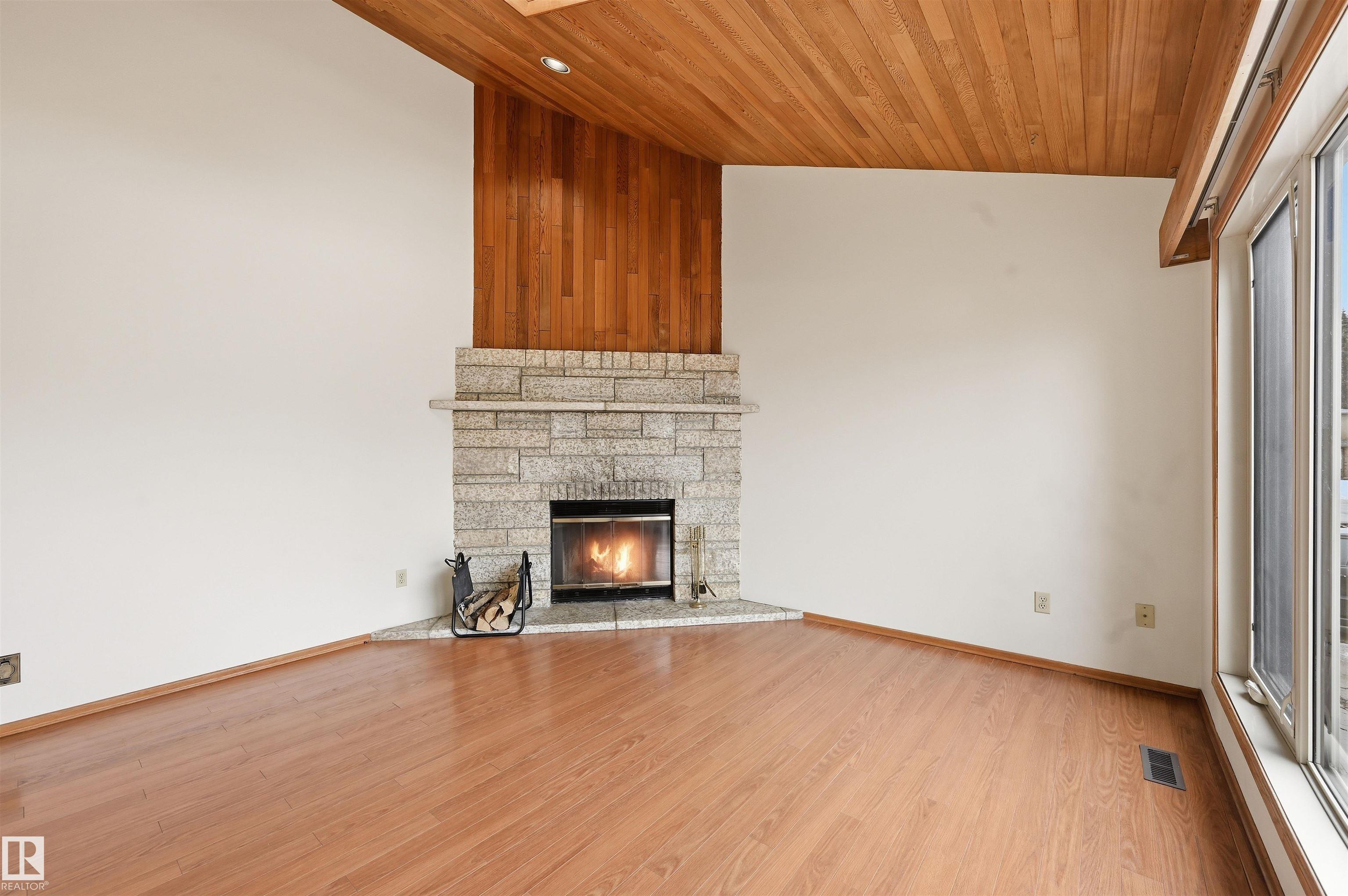 Picture for 18829 99A AV NW