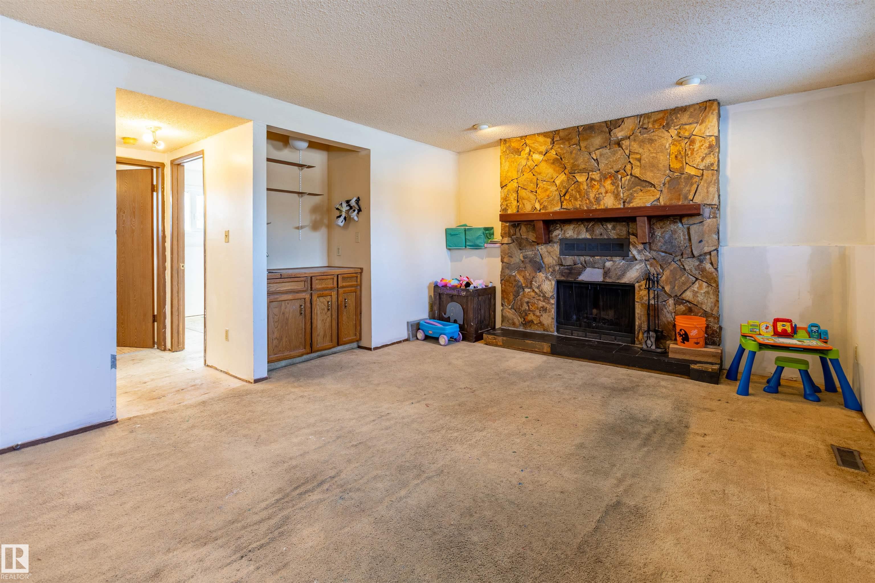 Photo 29 at 207 Grandin Drive, Morinville