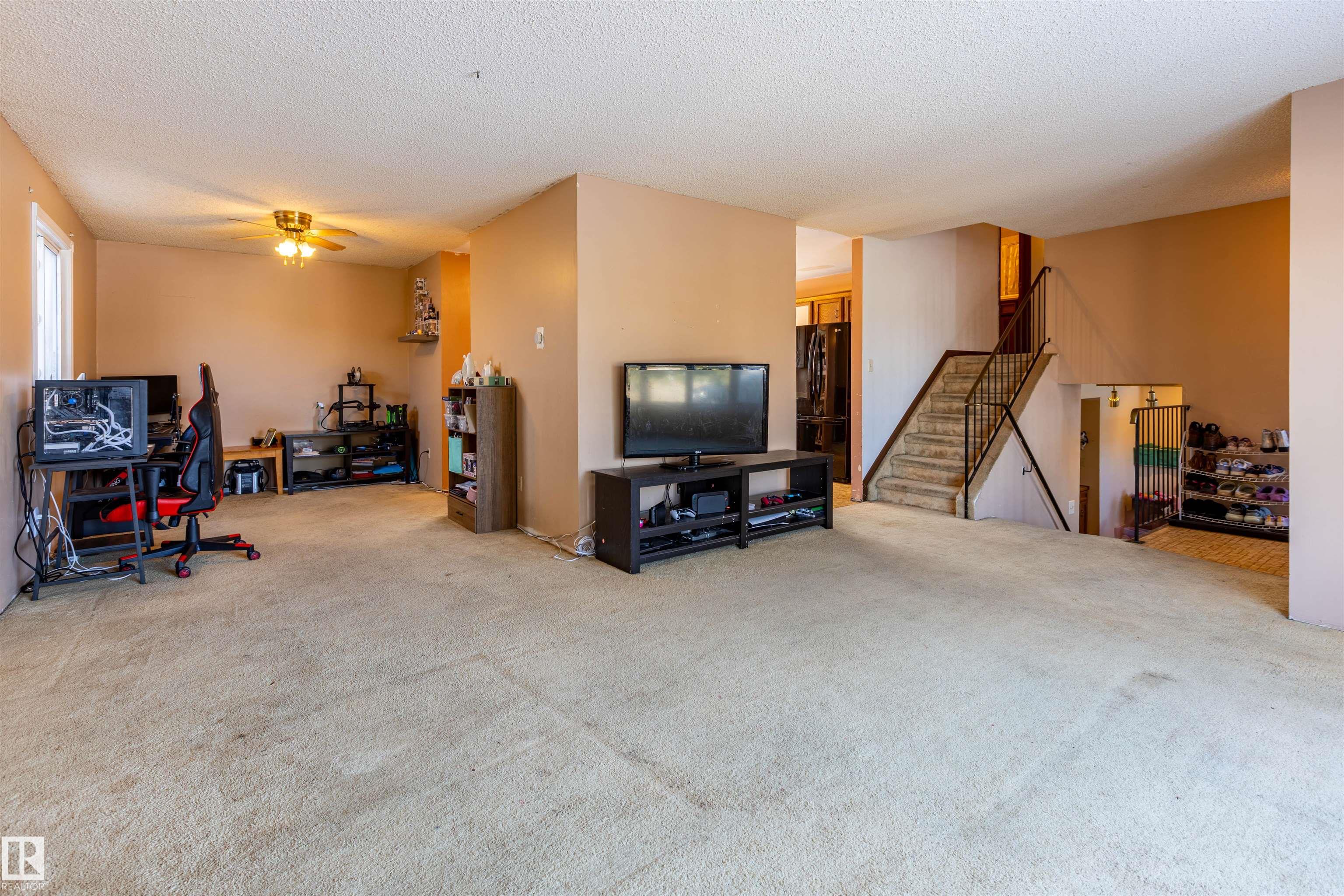 Photo 6 at 207 Grandin Drive, Morinville