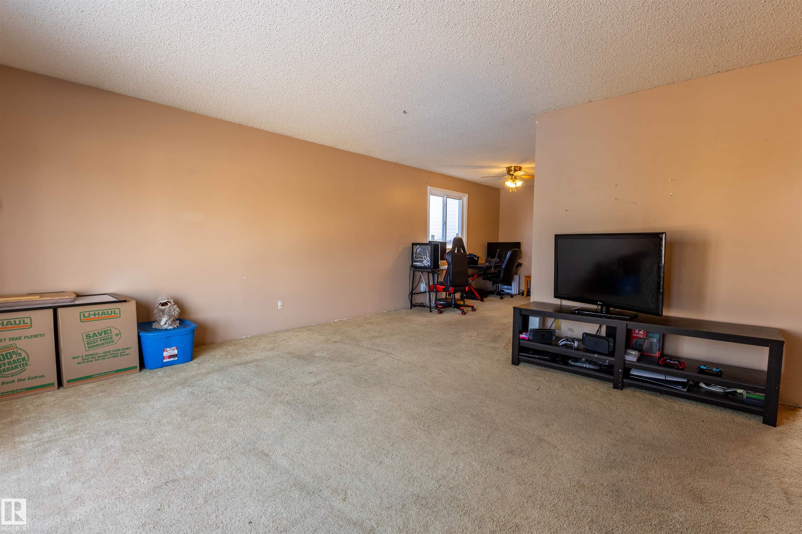 Photo 8 at 207 Grandin Drive, Morinville