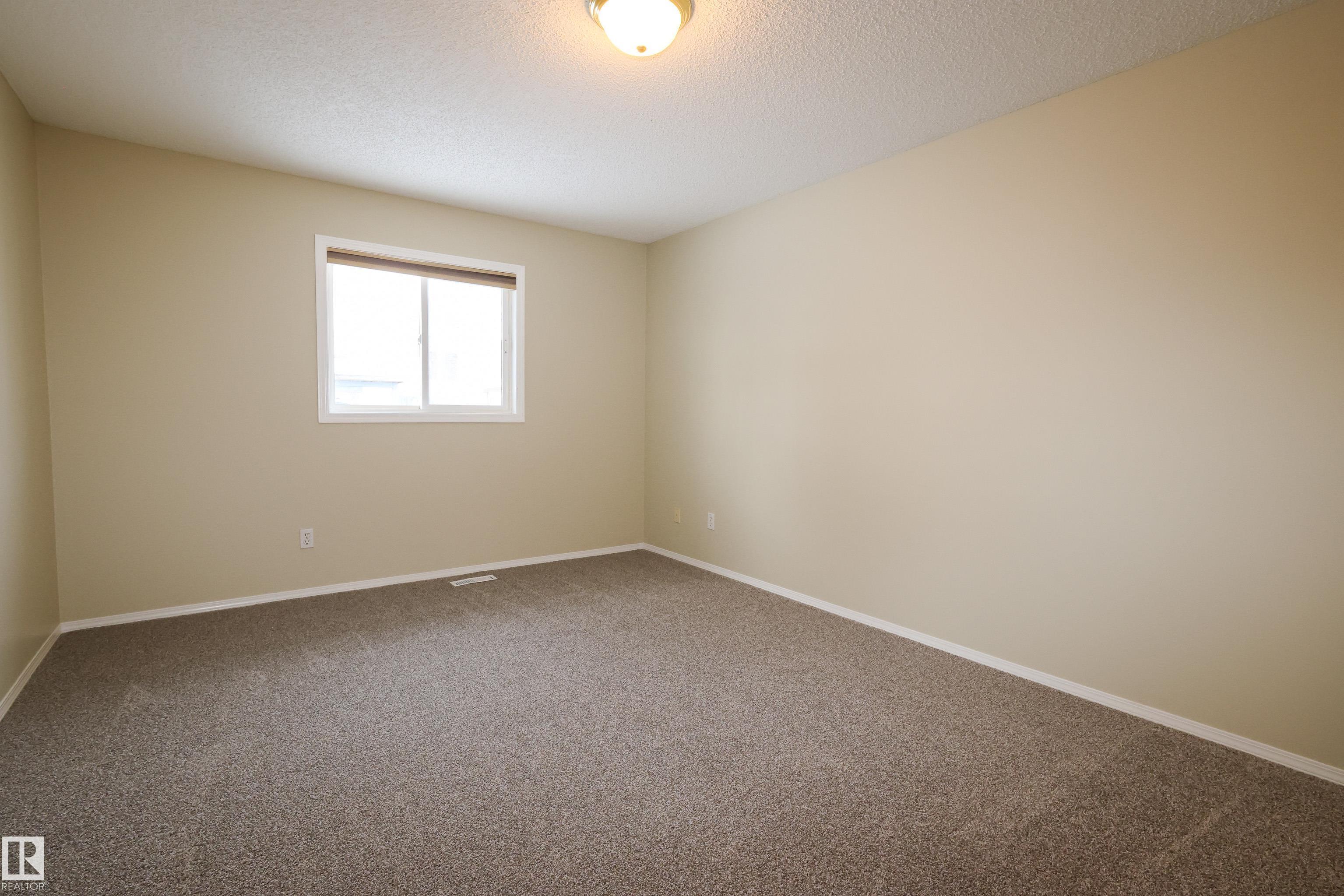 Photo 14 at 10016 106 Street, Morinville