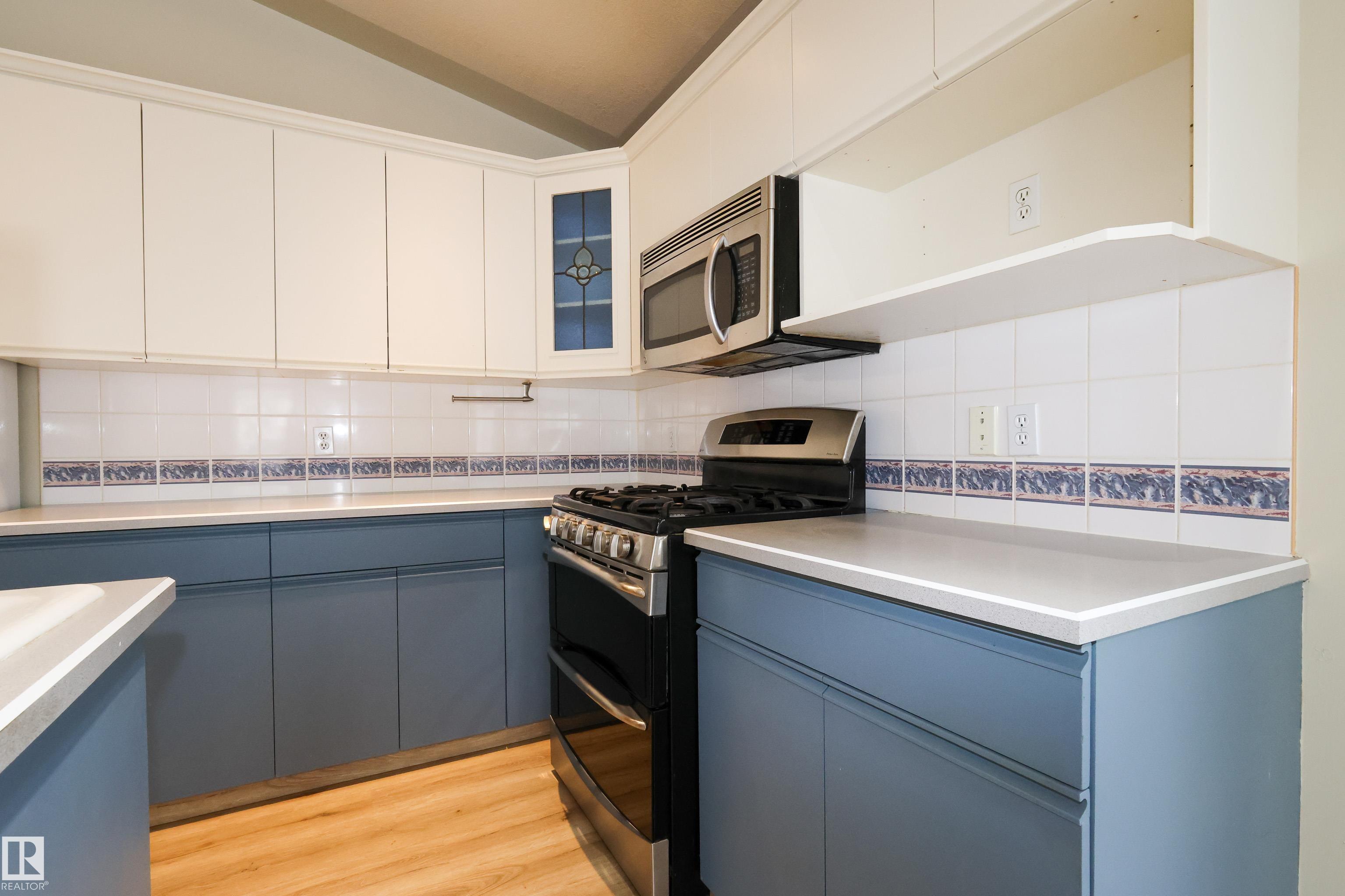 Photo 10 at 10016 106 Street, Morinville