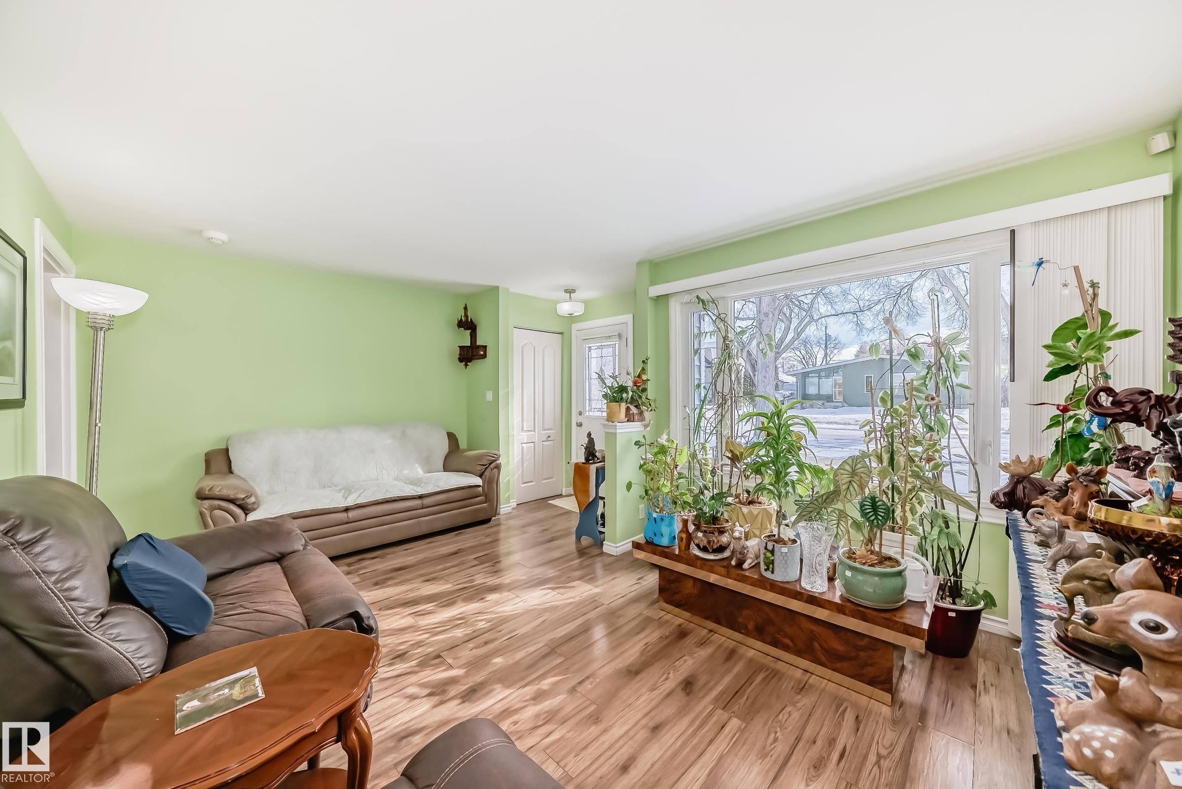 Picture for 3634 113 AV NW