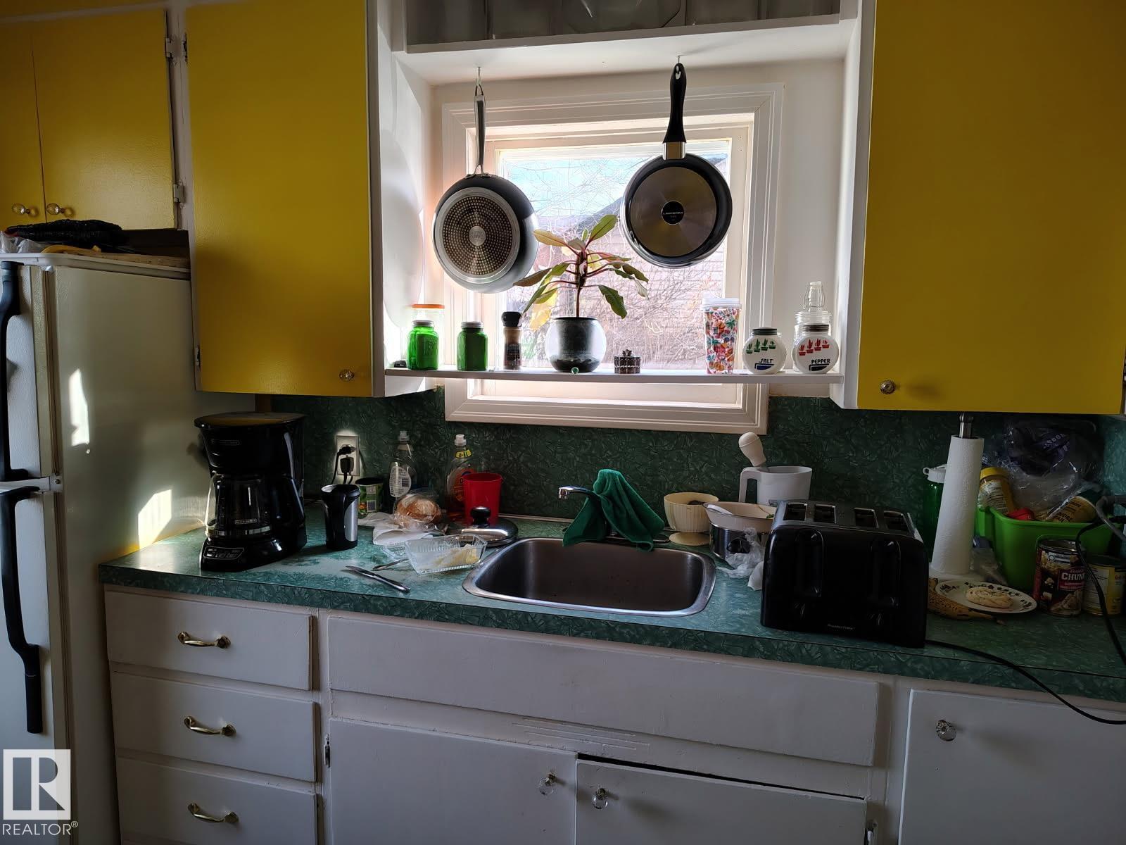 Picture for 10915 150 ST NW