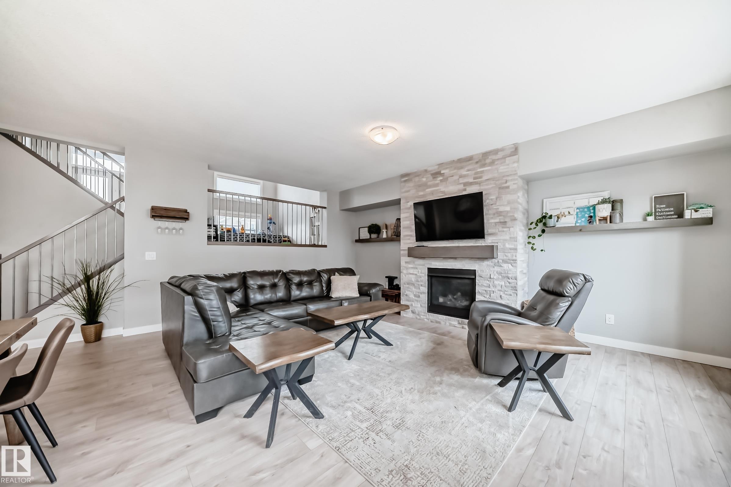 Picture for 2011 201 ST NW