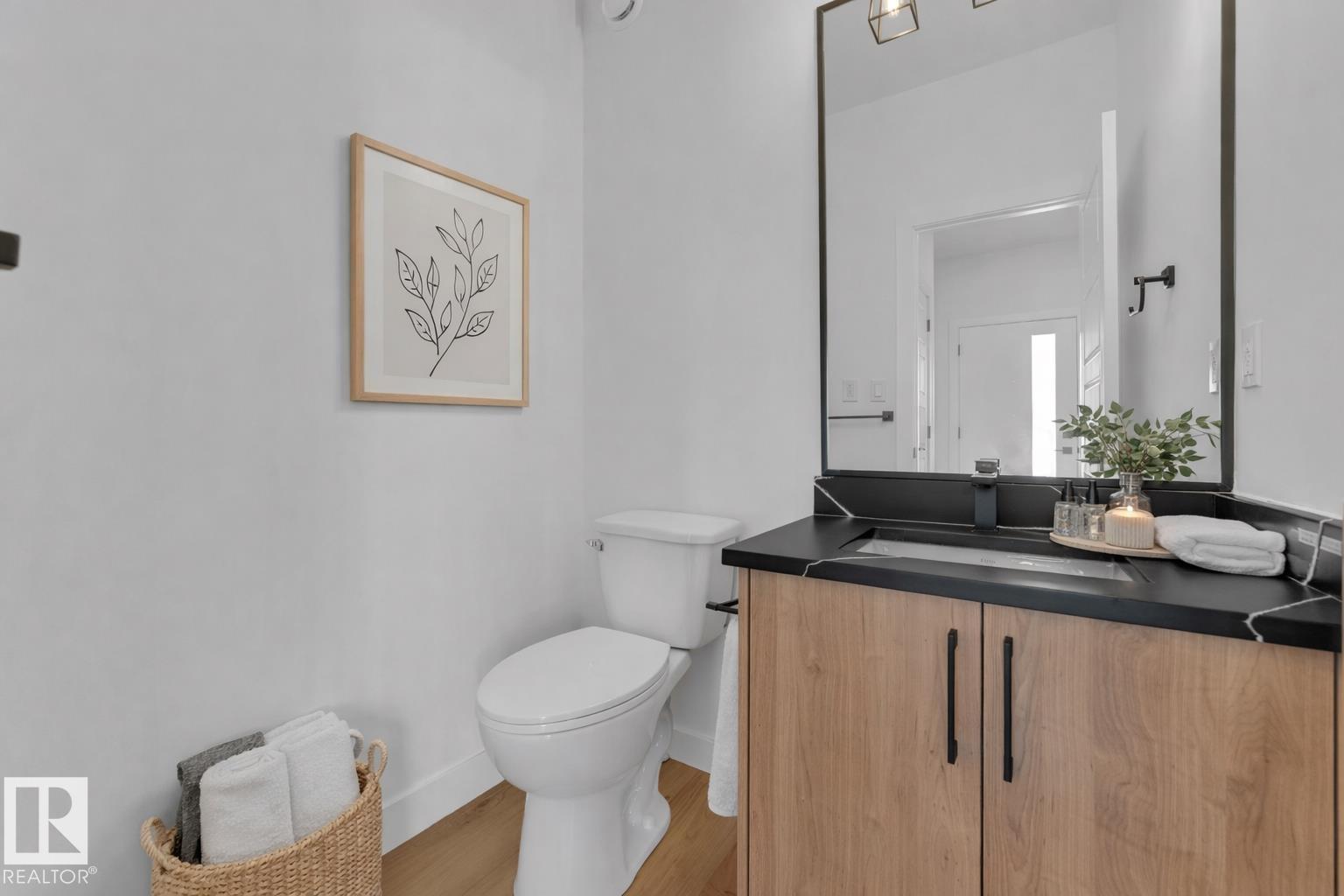 9827 107a Avenue, Morinville