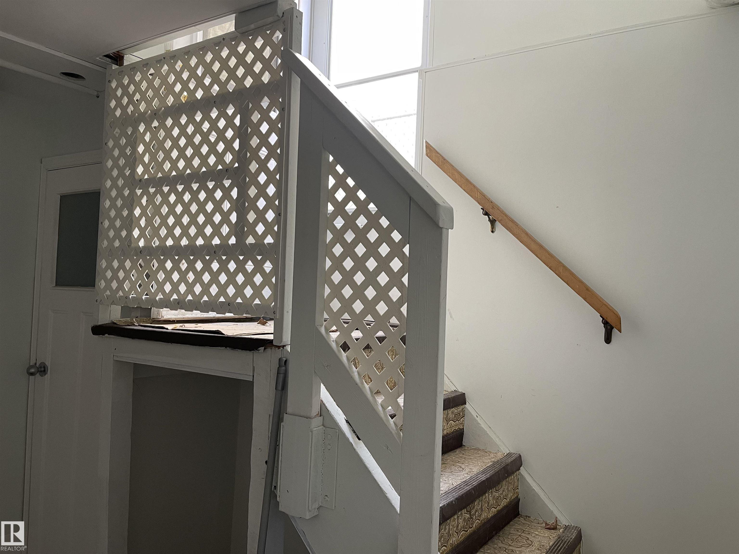 Photo 21 at 11161 96 Street NW, Alberta Avenue, Edmonton