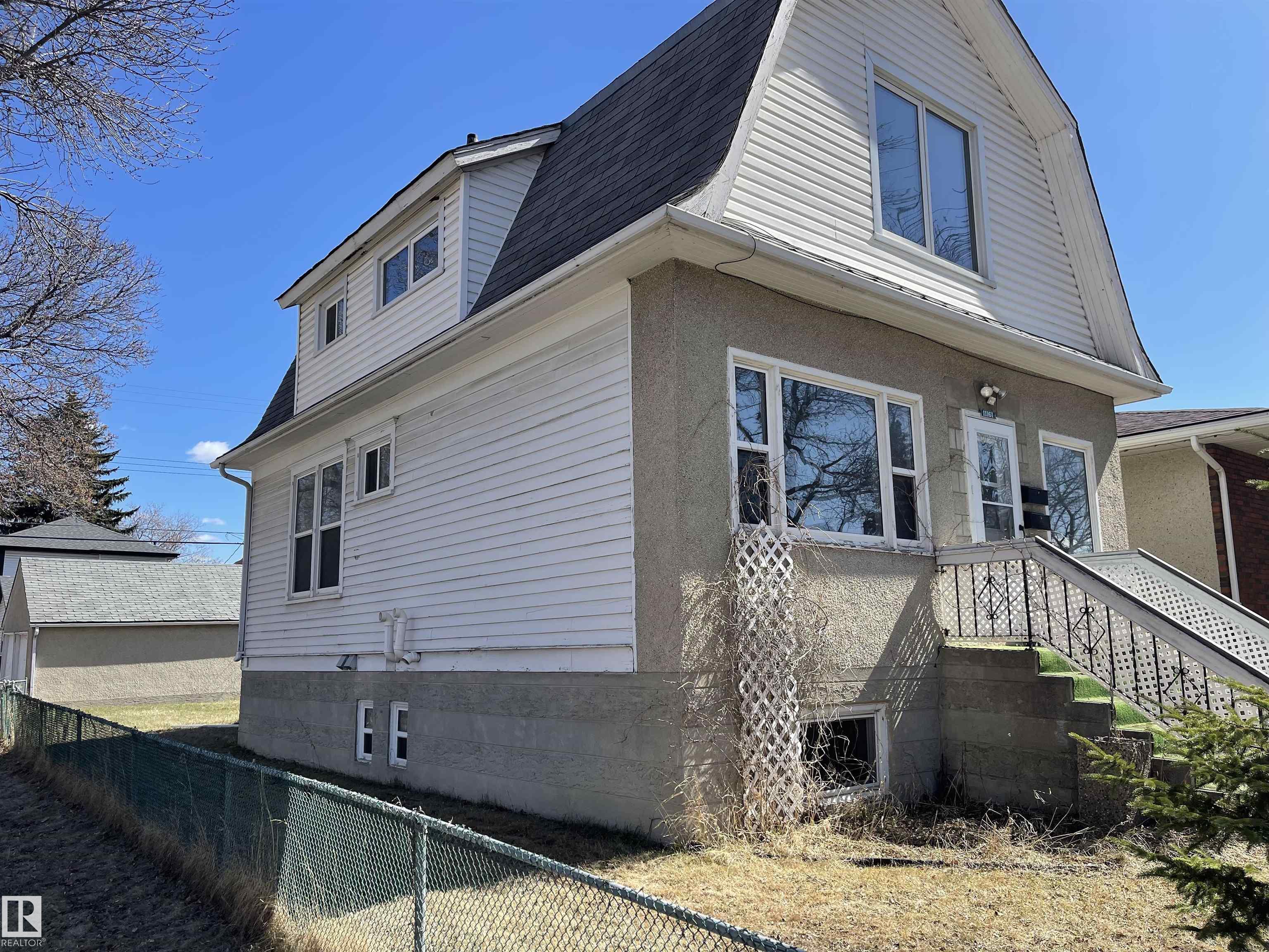 Photo 32 at 11161 96 Street NW, Alberta Avenue, Edmonton