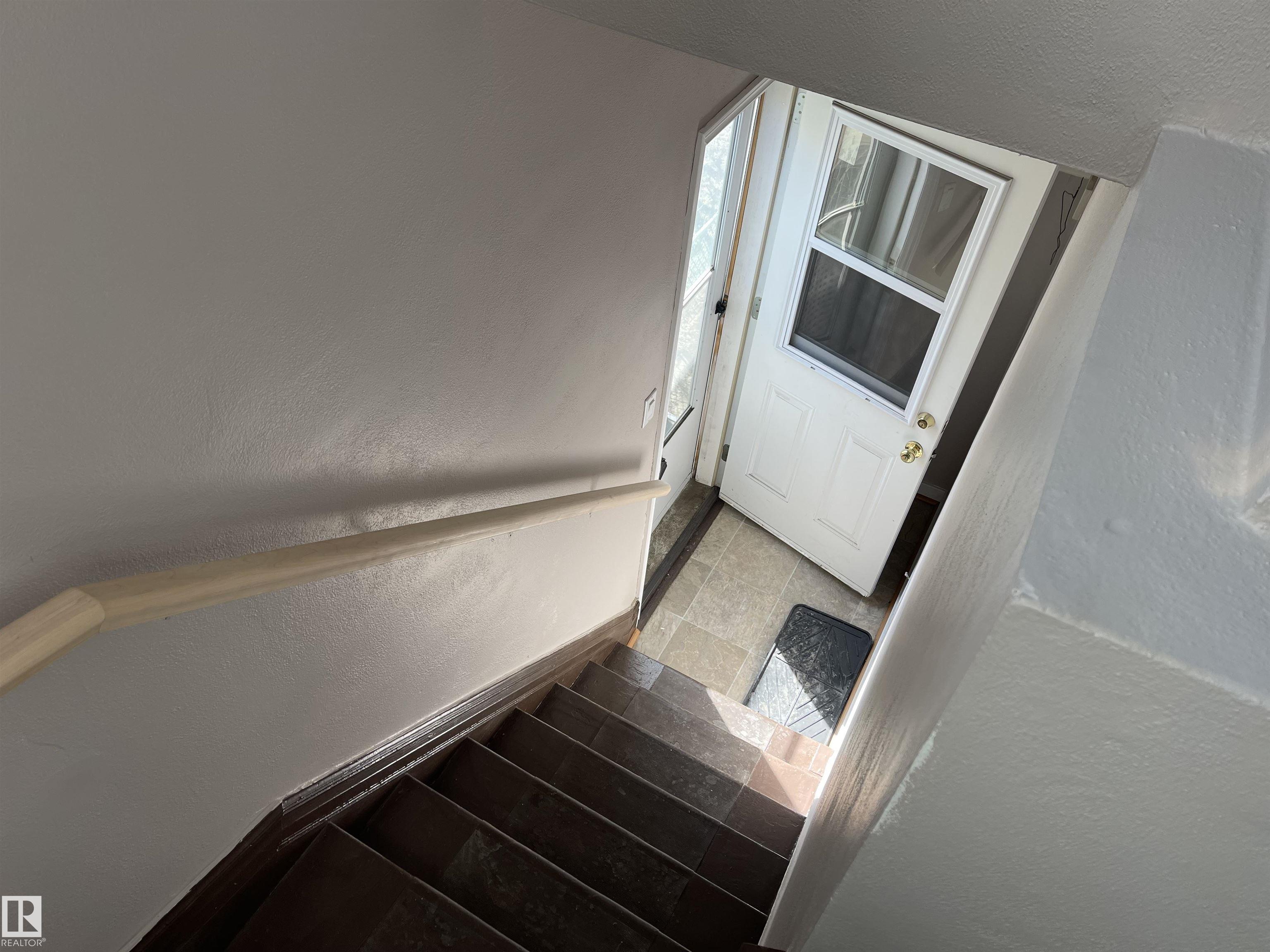 Photo 10 at 11161 96 Street NW, Alberta Avenue, Edmonton