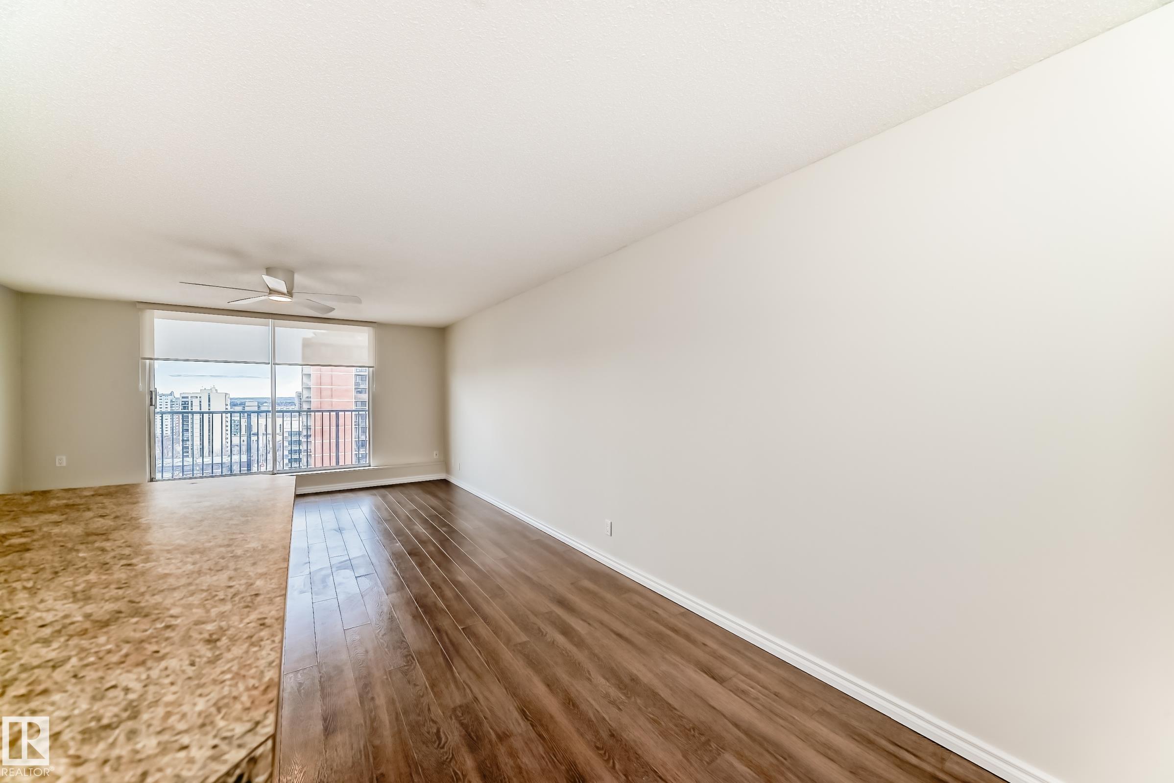 Photo 12 at 1404 - 11307 99 Avenue NW, Wîhkwêntôwin, Edmonton