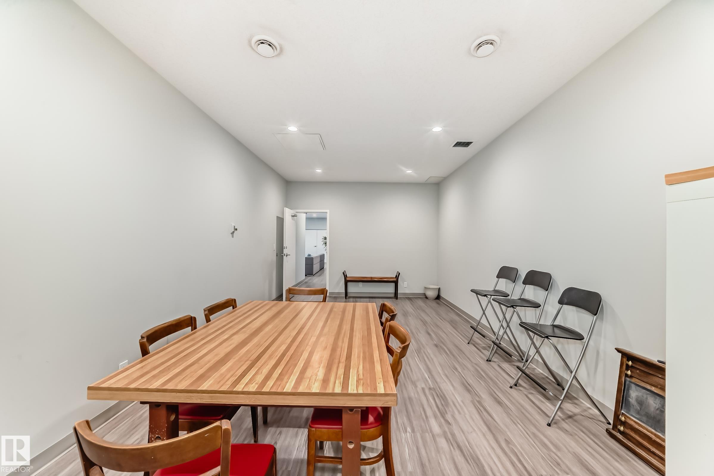 Photo 38 at 1404 - 11307 99 Avenue NW, Wîhkwêntôwin, Edmonton