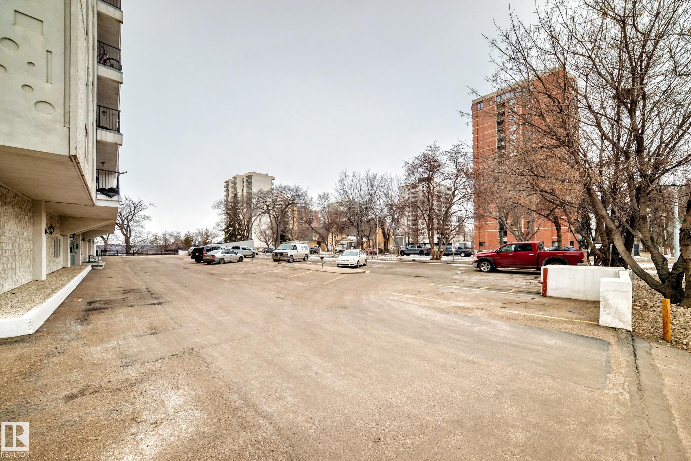 Photo 69 at 1404 - 11307 99 Avenue NW, Wîhkwêntôwin, Edmonton