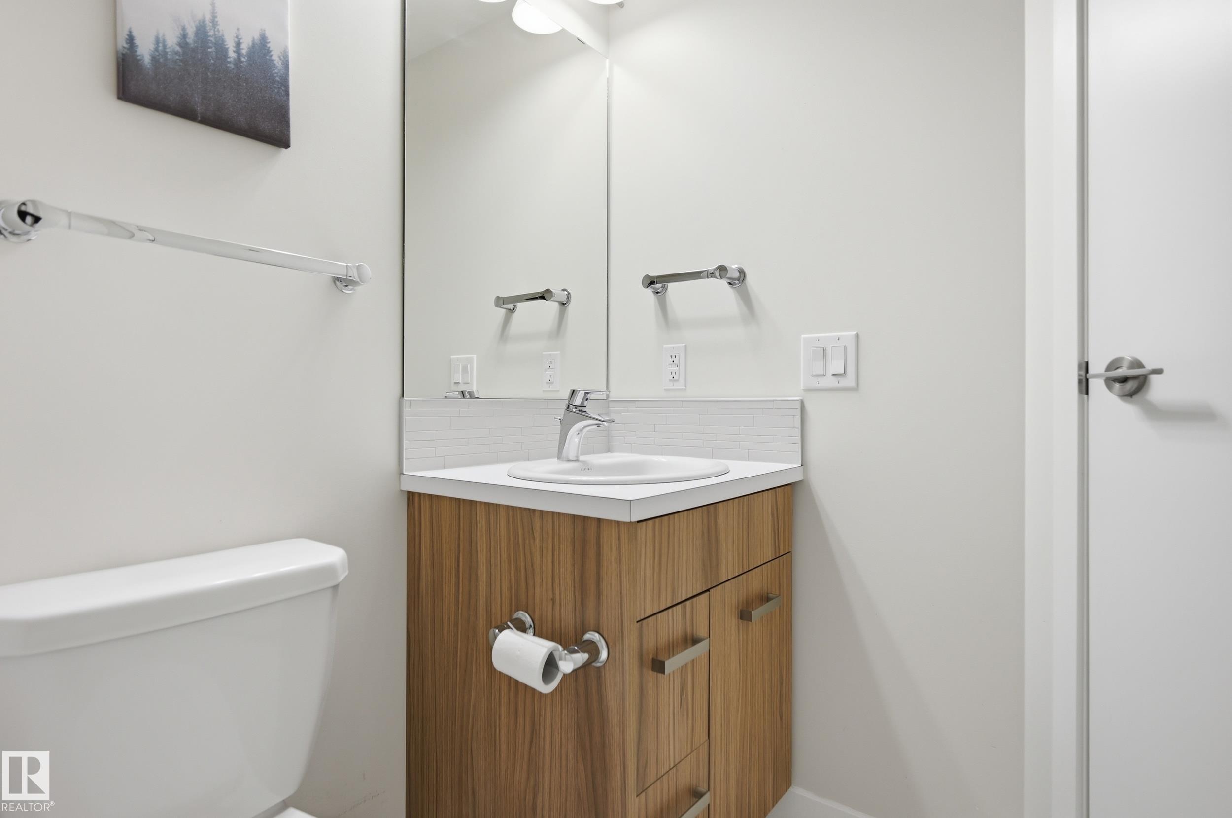 Photo 12 at 706 - 10410 102 Avenue NW, Downtown, Edmonton