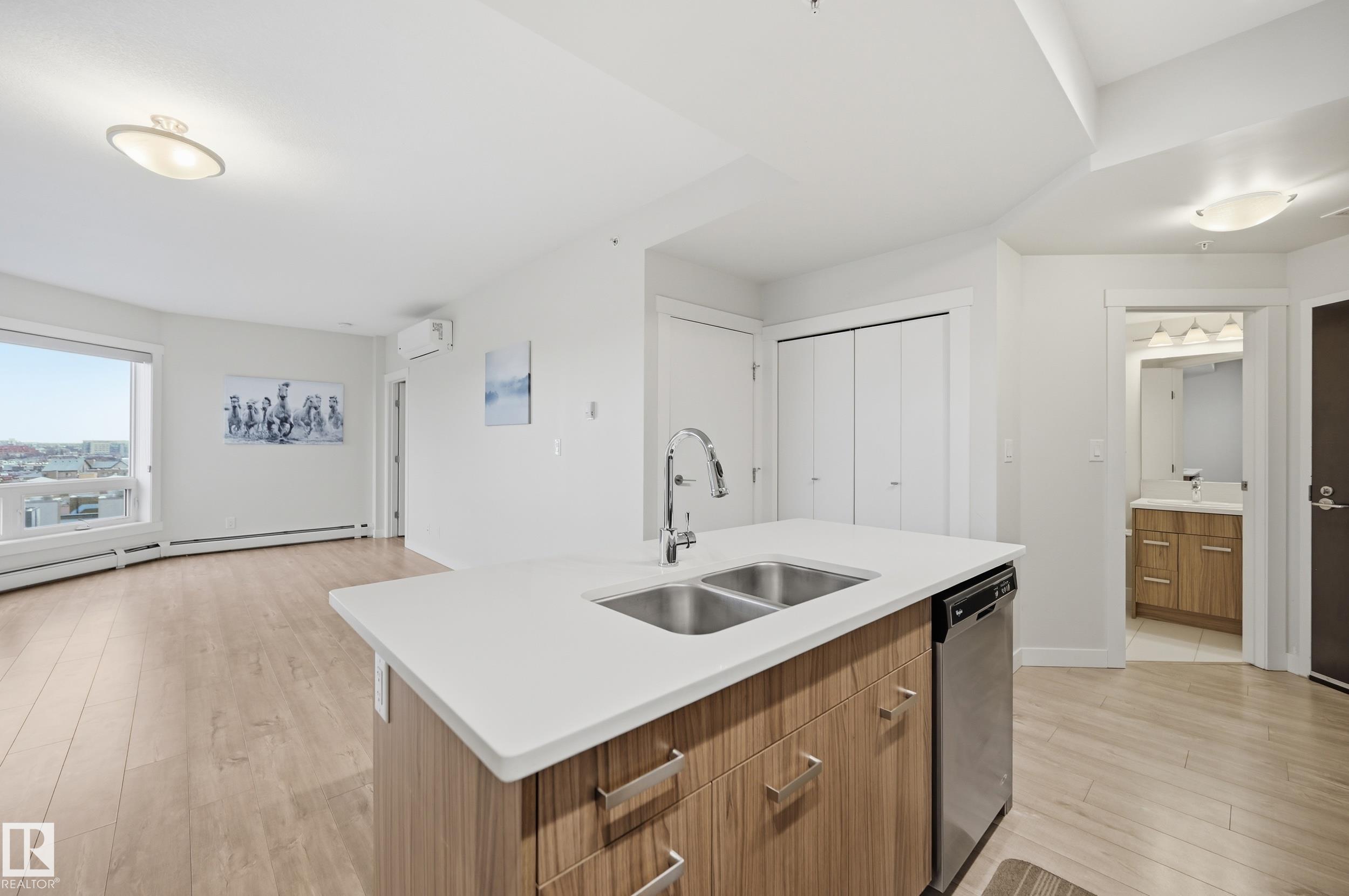 Photo 6 at 706 - 10410 102 Avenue NW, Downtown, Edmonton