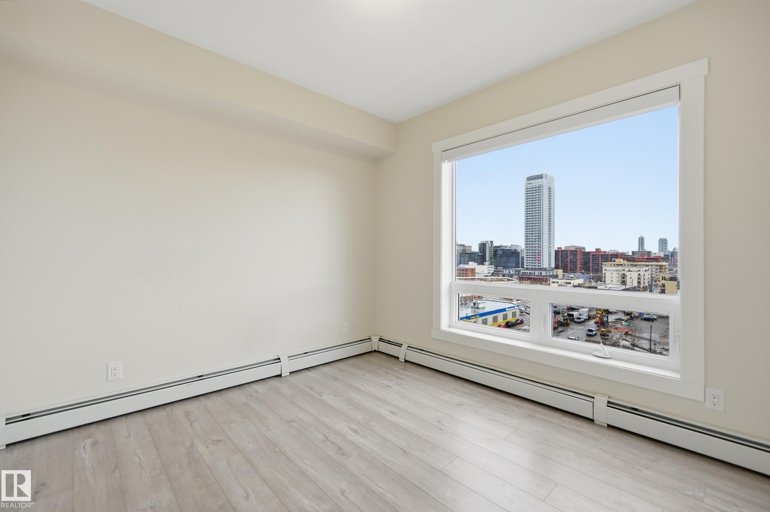 Photo 10 at 706 - 10410 102 Avenue NW, Downtown, Edmonton