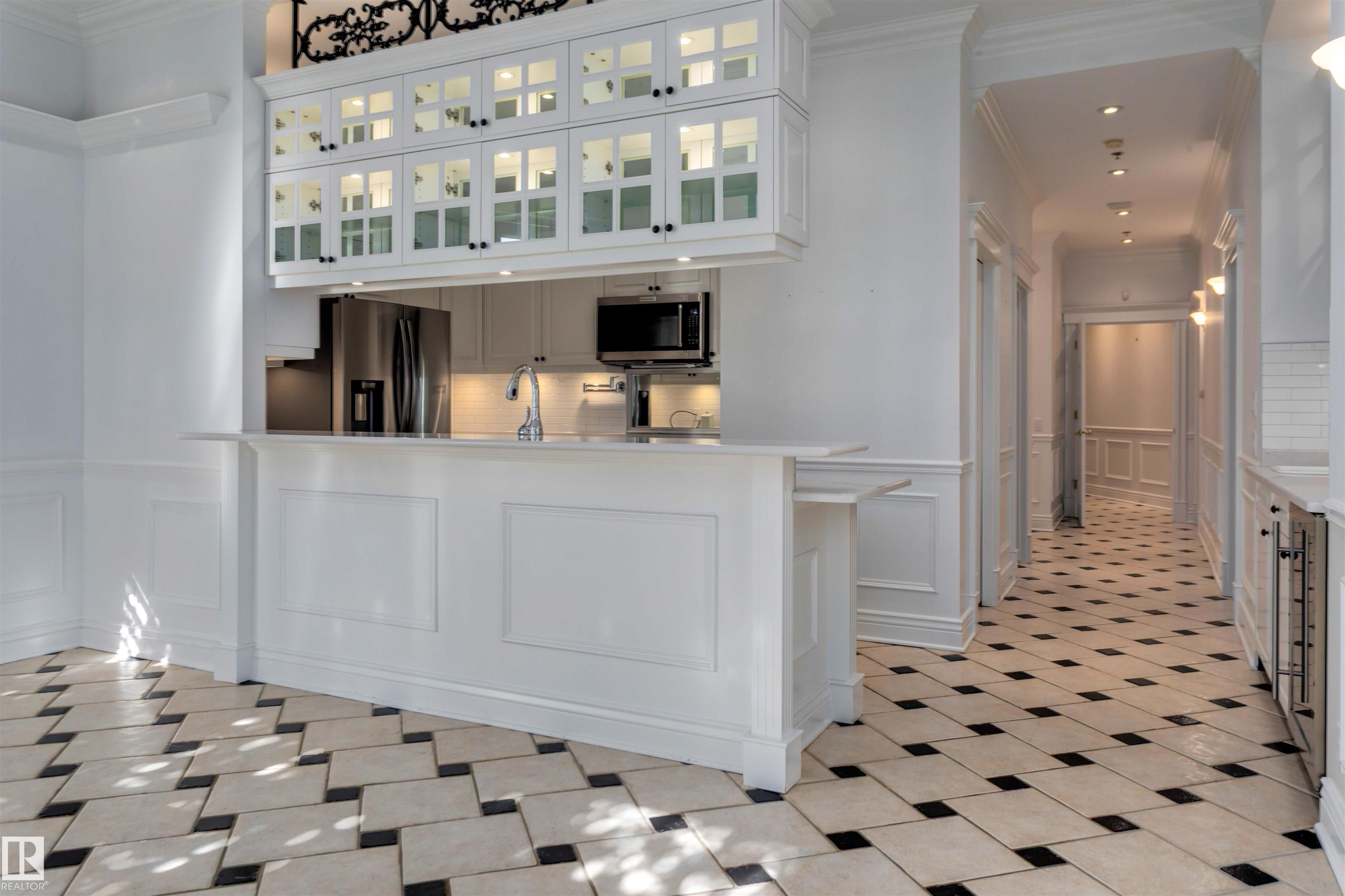 Photo 18 at 102 - 11826 100, Wîhkwêntôwin, Edmonton