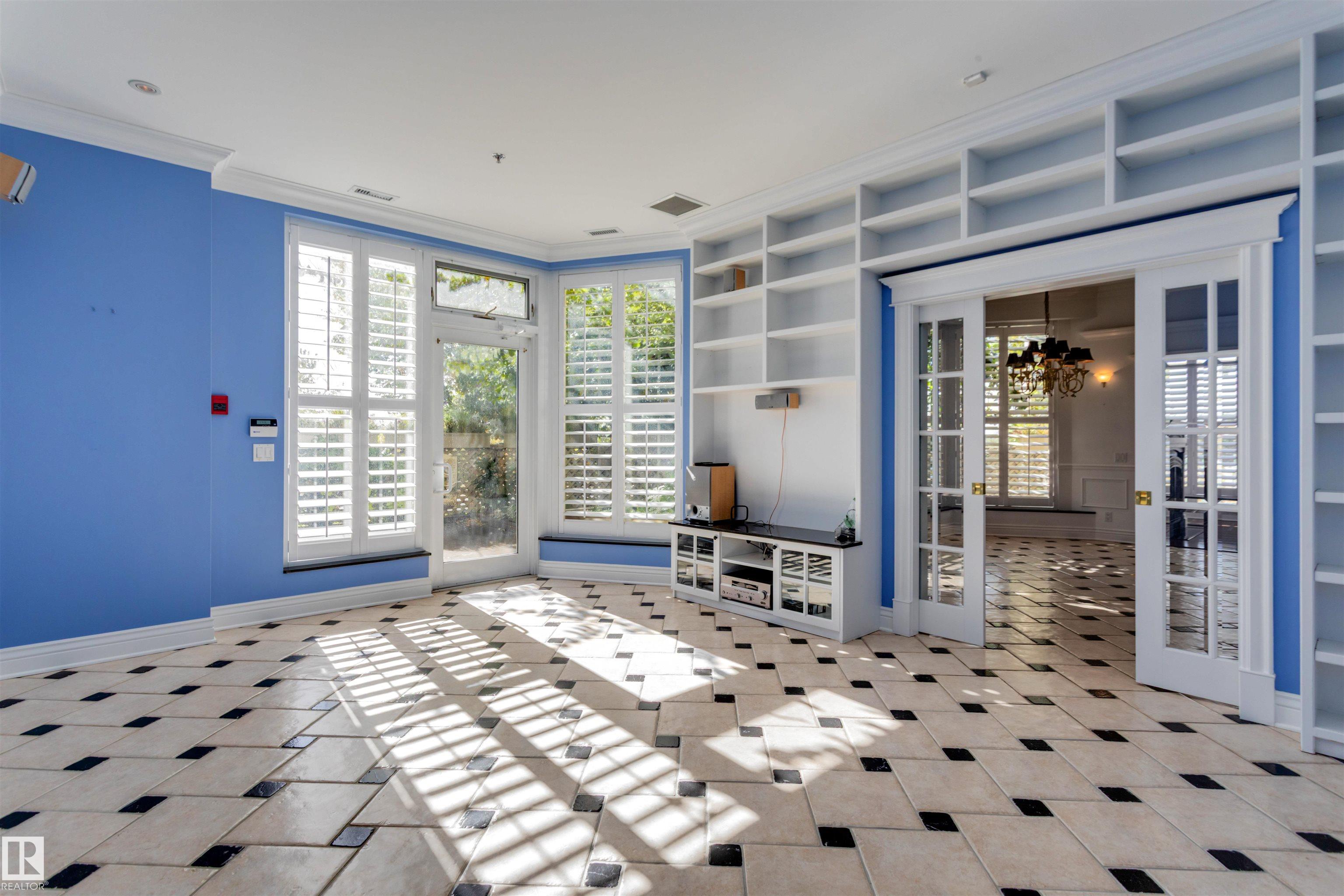 Photo 22 at 102 - 11826 100, Wîhkwêntôwin, Edmonton