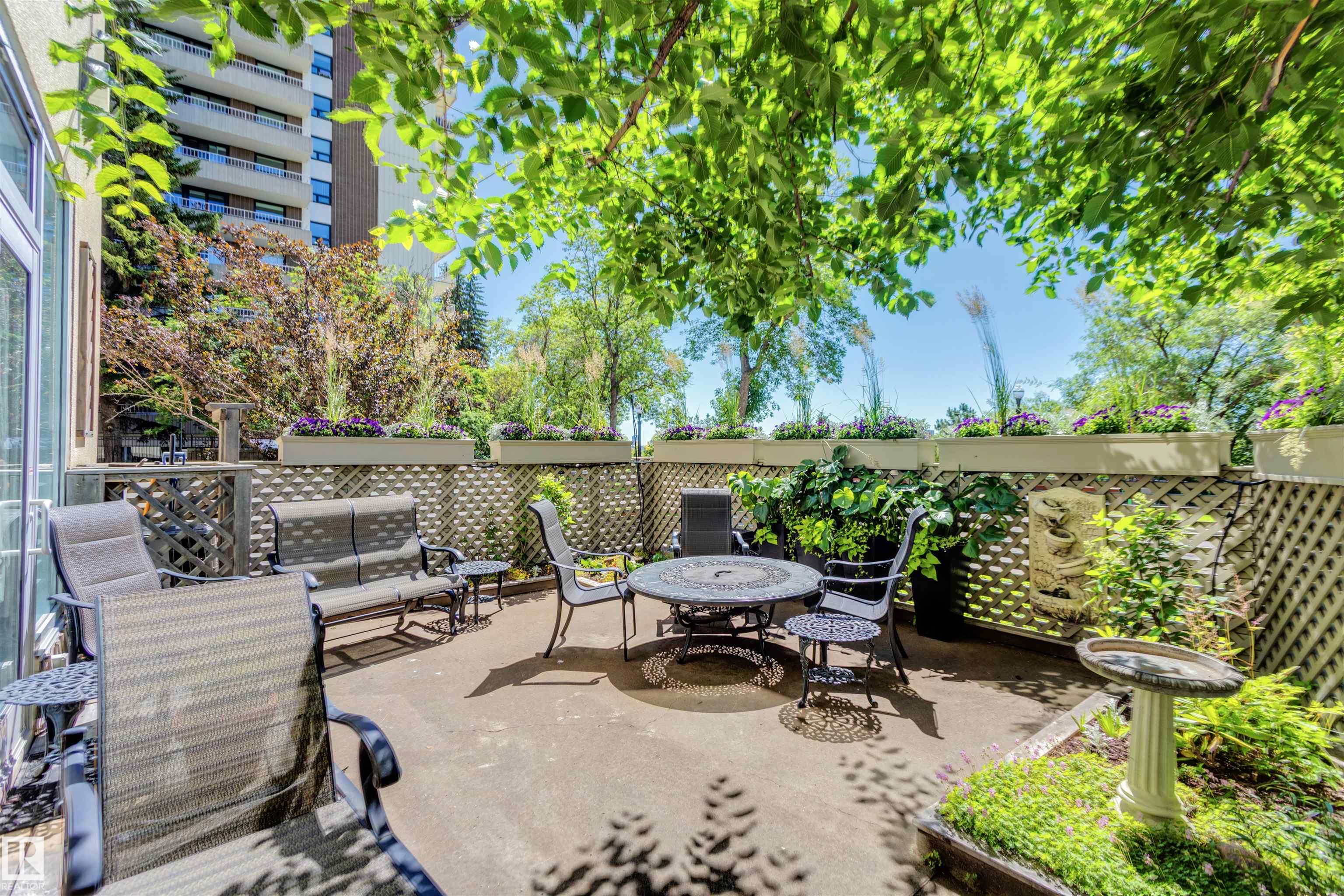 Photo 4 at 102 - 11826 100, Wîhkwêntôwin, Edmonton