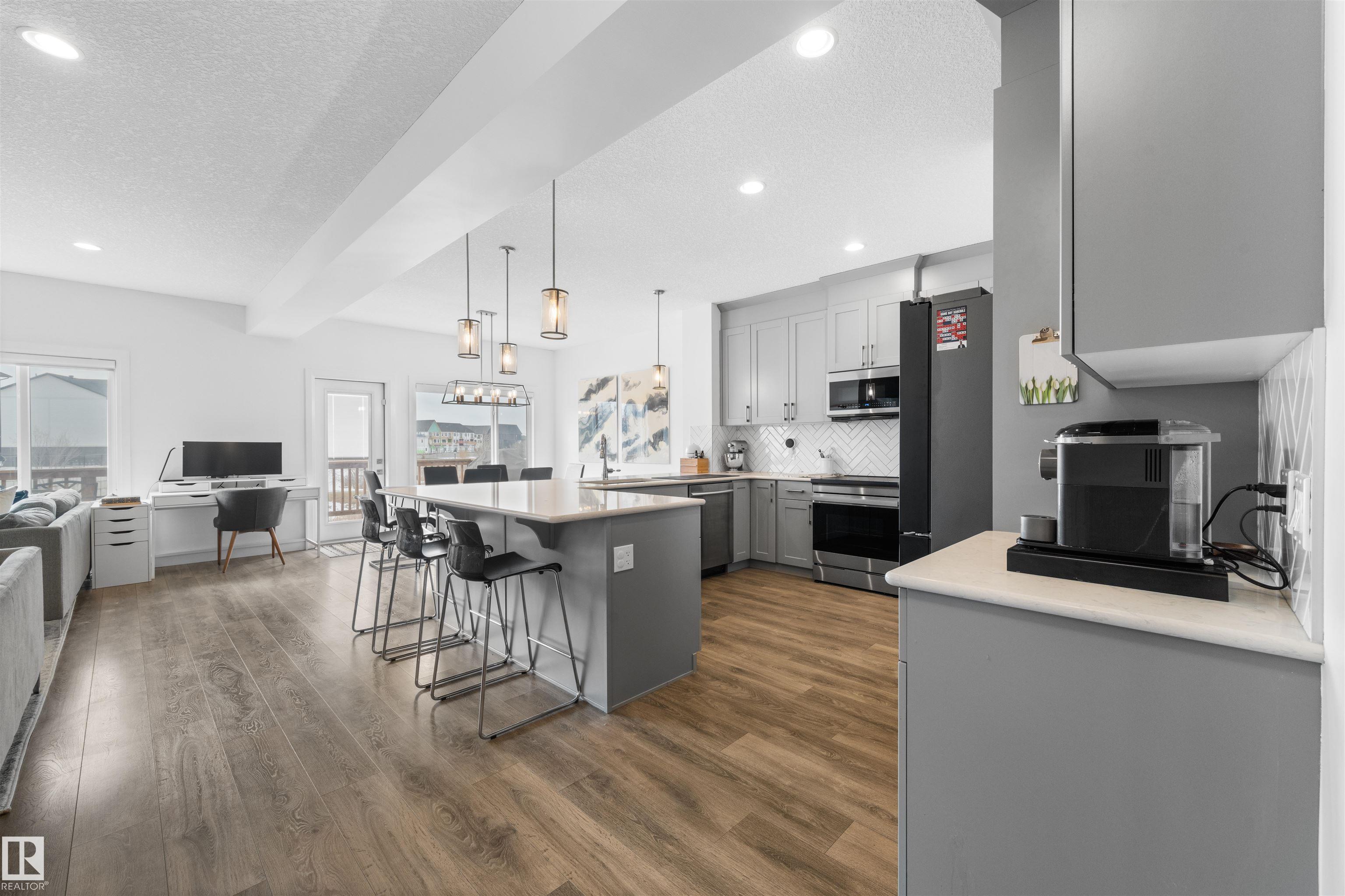 Picture for 4917 CHARLES PT SW