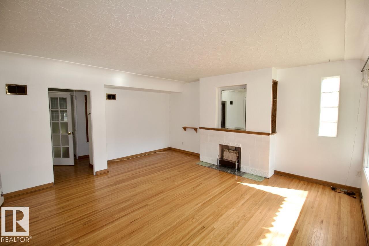 Picture for #UPPER 10922 75 AV NW NW