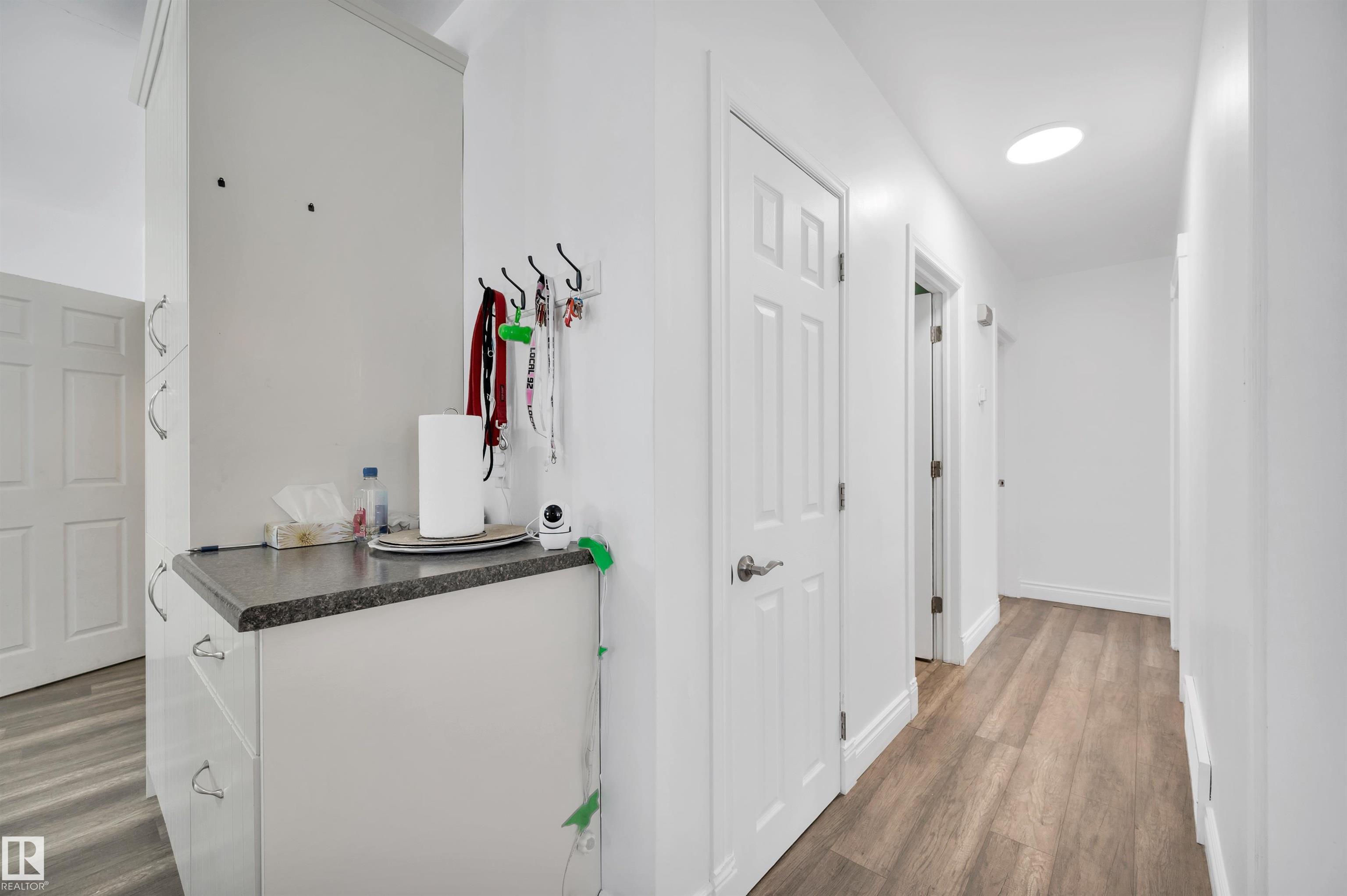 Photo 15 at 12436 75 Street NW, Elmwood Park, Edmonton