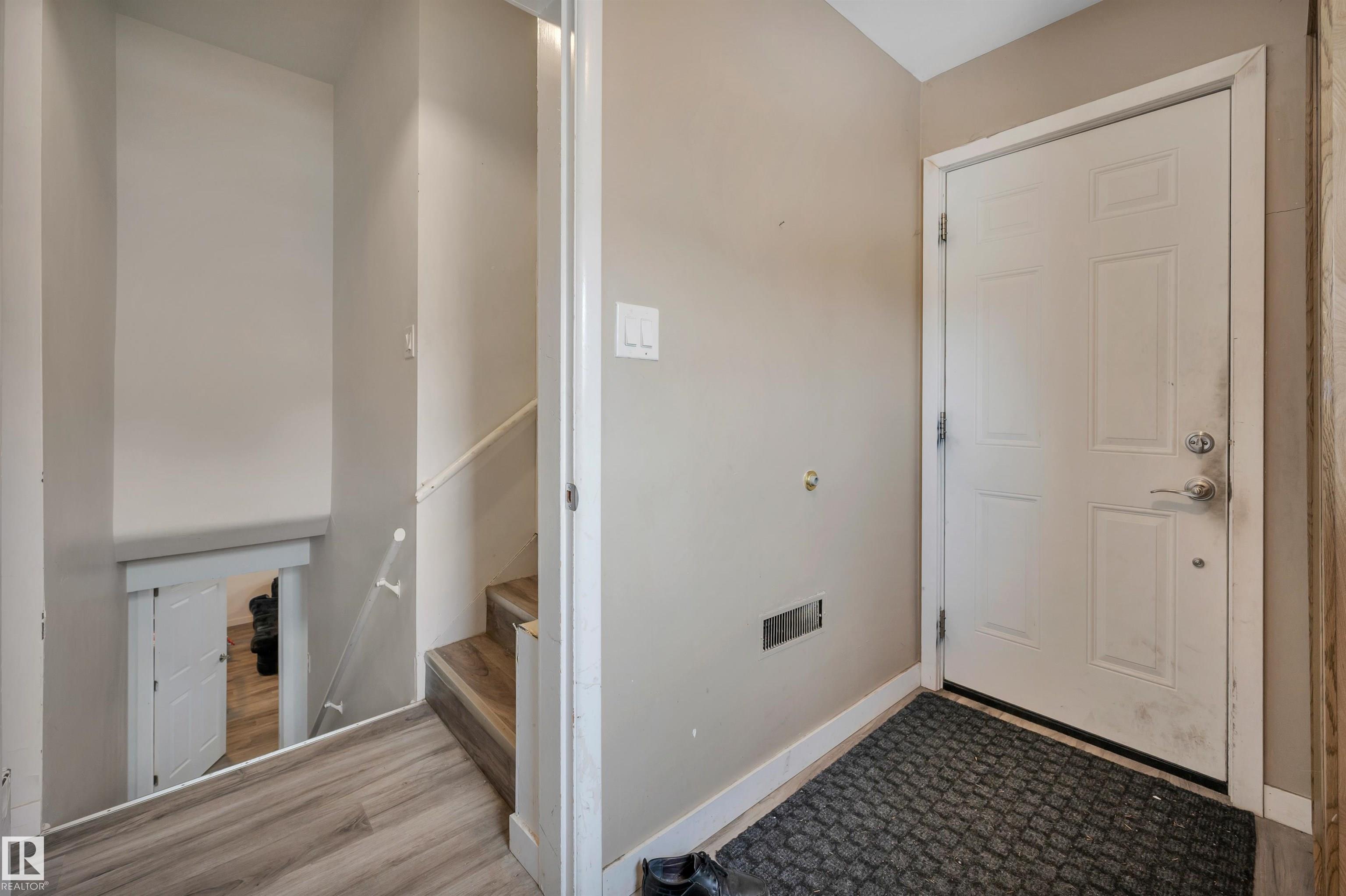 Photo 19 at 12436 75 Street NW, Elmwood Park, Edmonton