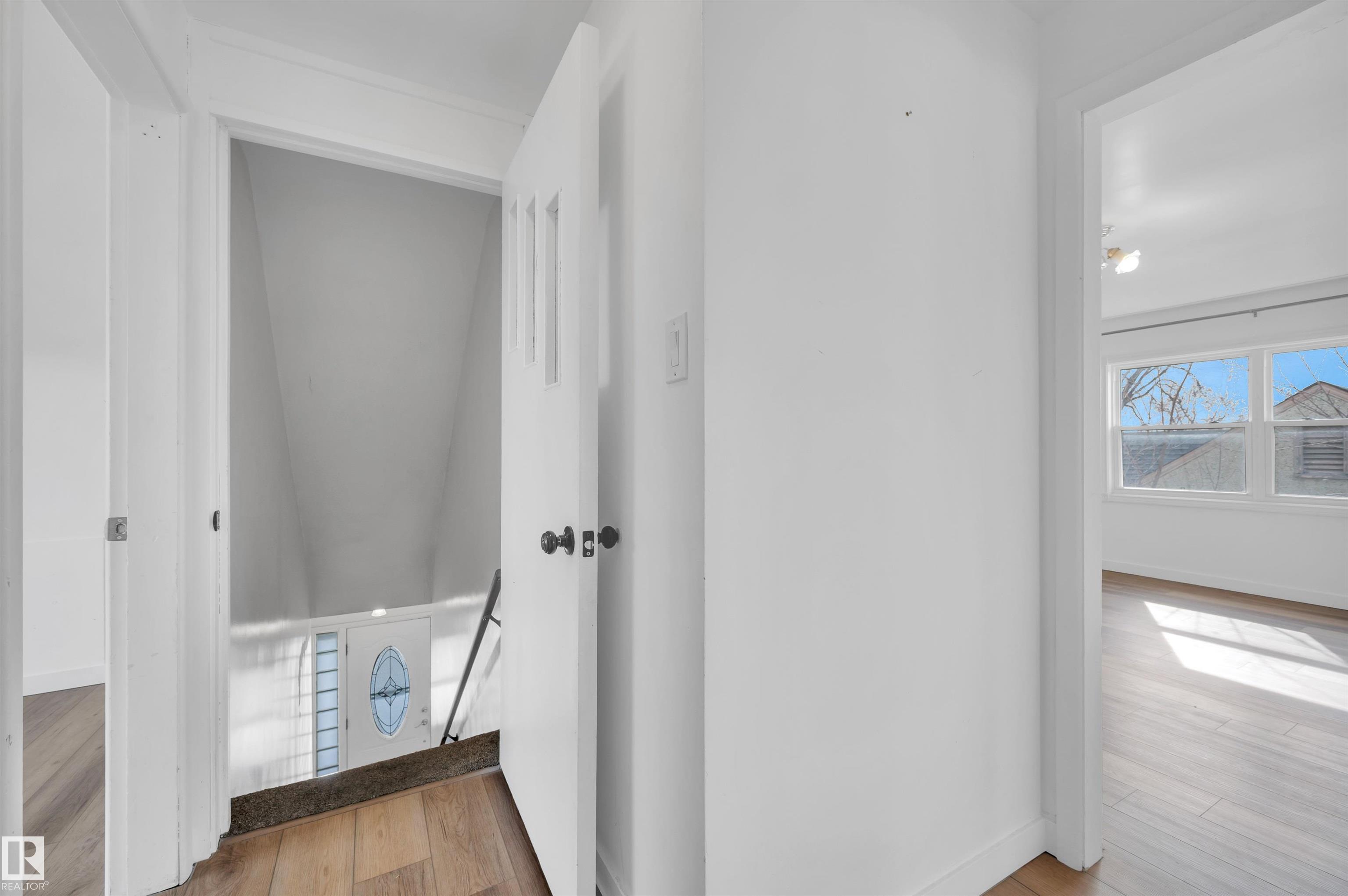 Photo 20 at 12436 75 Street NW, Elmwood Park, Edmonton