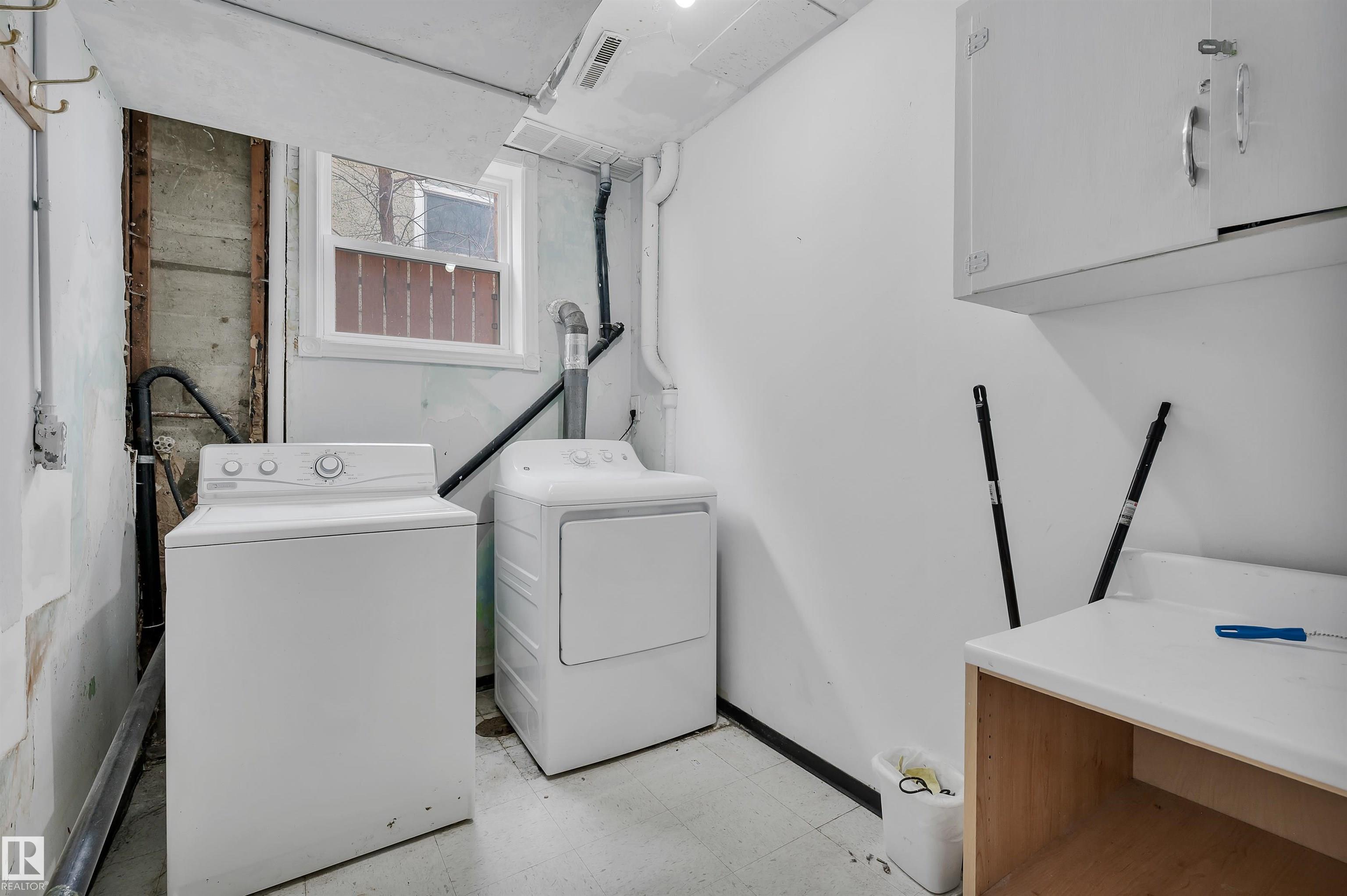 Photo 40 at 12436 75 Street NW, Elmwood Park, Edmonton