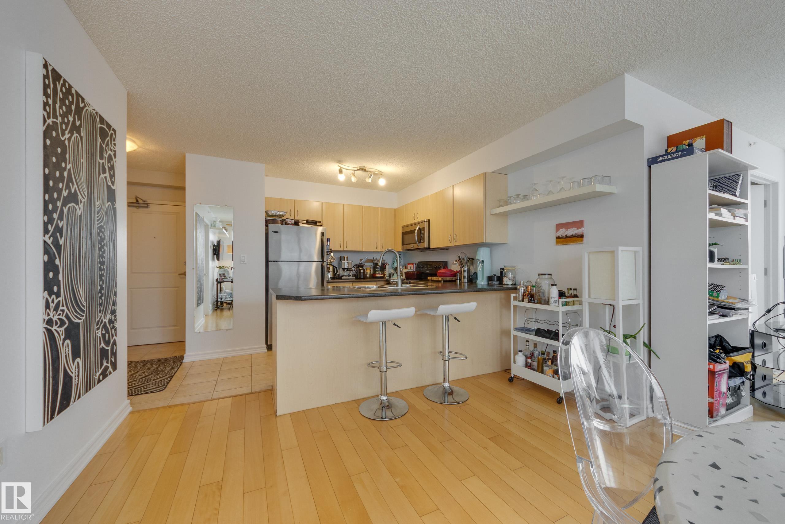 Photo 11 at 1007 - 10180 104 Street NW, Downtown, Edmonton