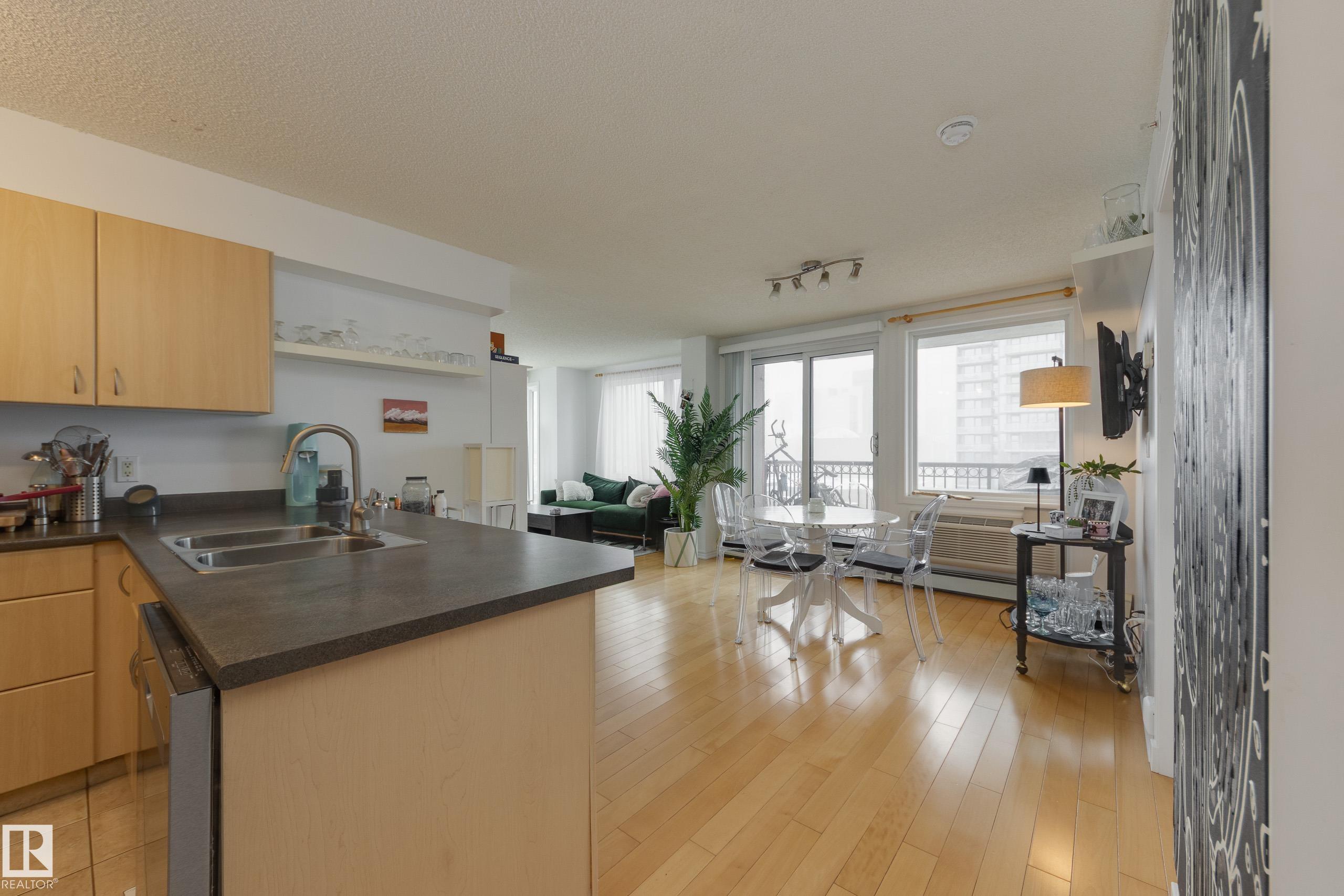 Photo 12 at 1007 - 10180 104 Street NW, Downtown, Edmonton