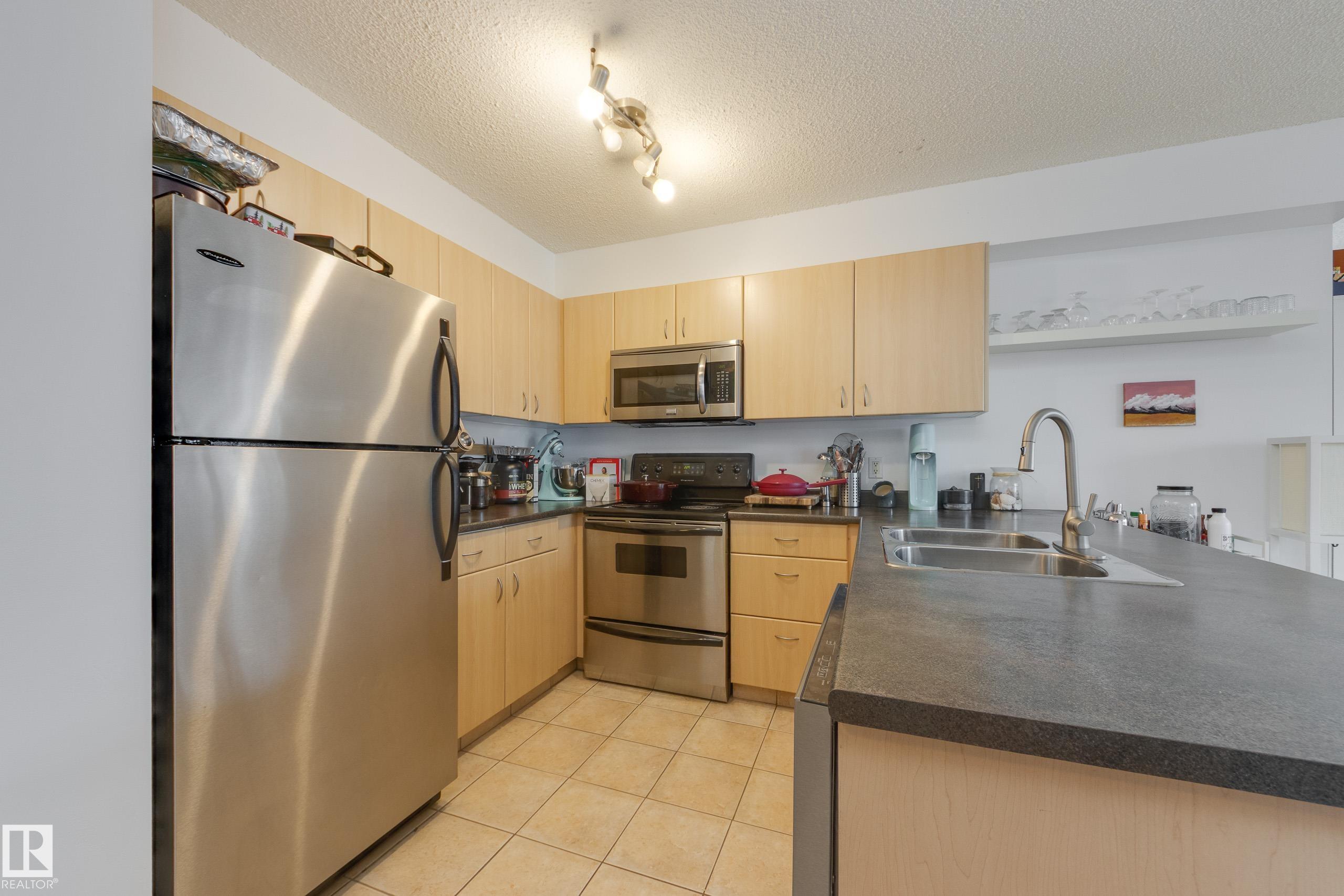 Photo 13 at 1007 - 10180 104 Street NW, Downtown, Edmonton