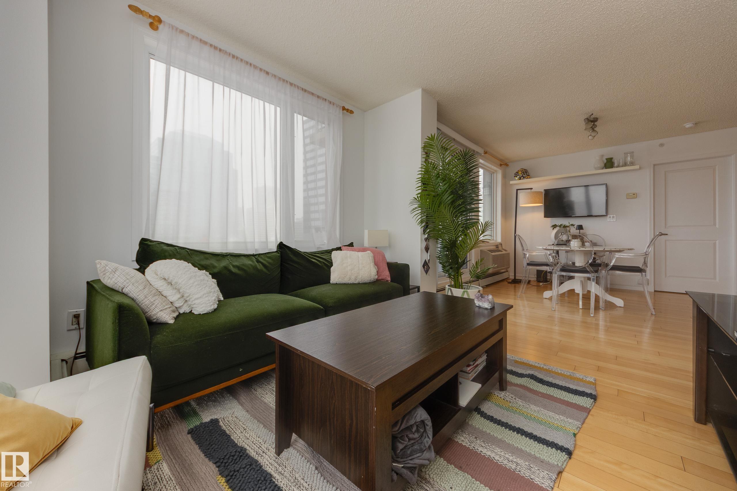 Photo 8 at 1007 - 10180 104 Street NW, Downtown, Edmonton