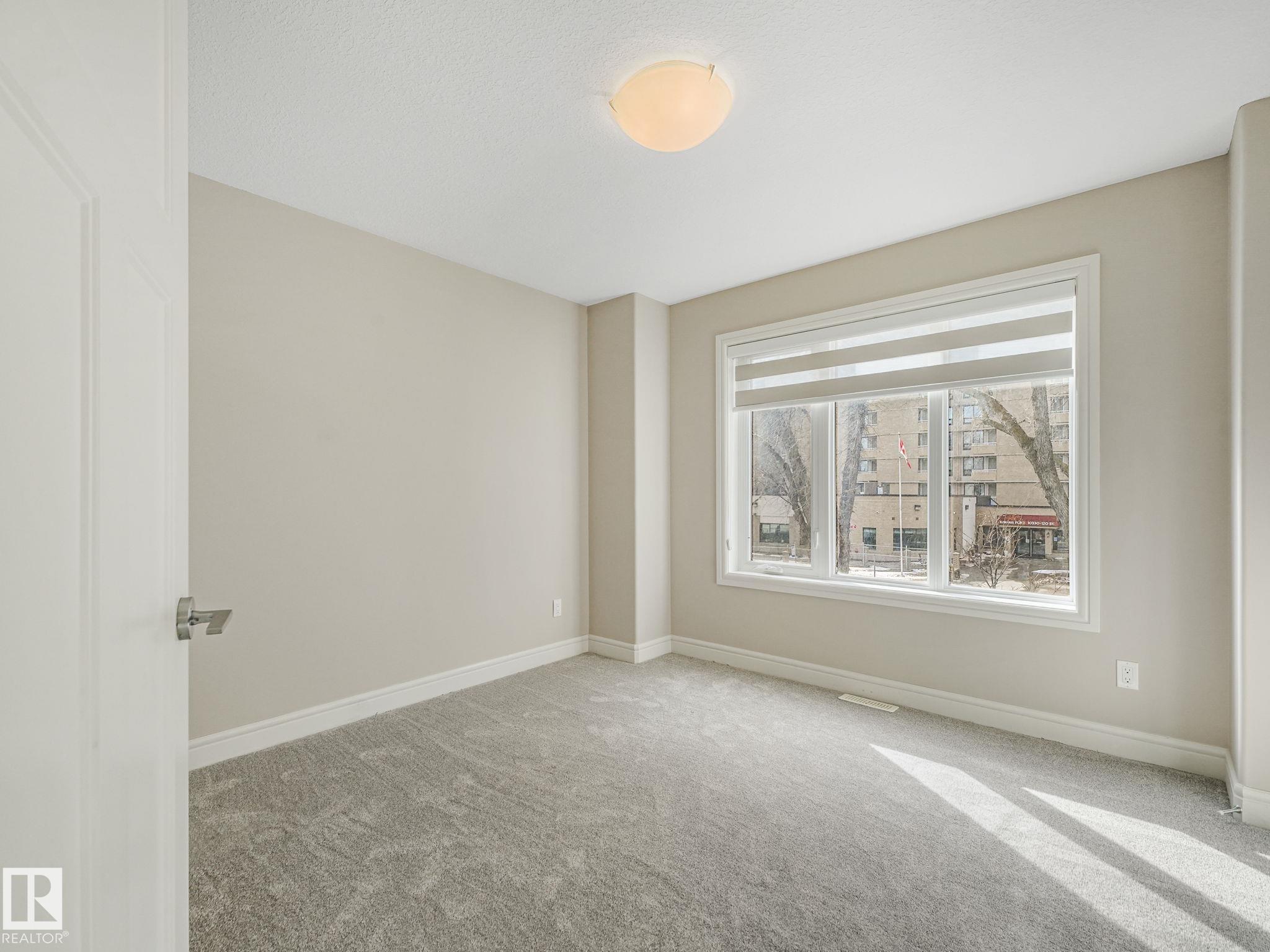 Photo 30 at 2 - 10319 120 Street NW, Wîhkwêntôwin, Edmonton